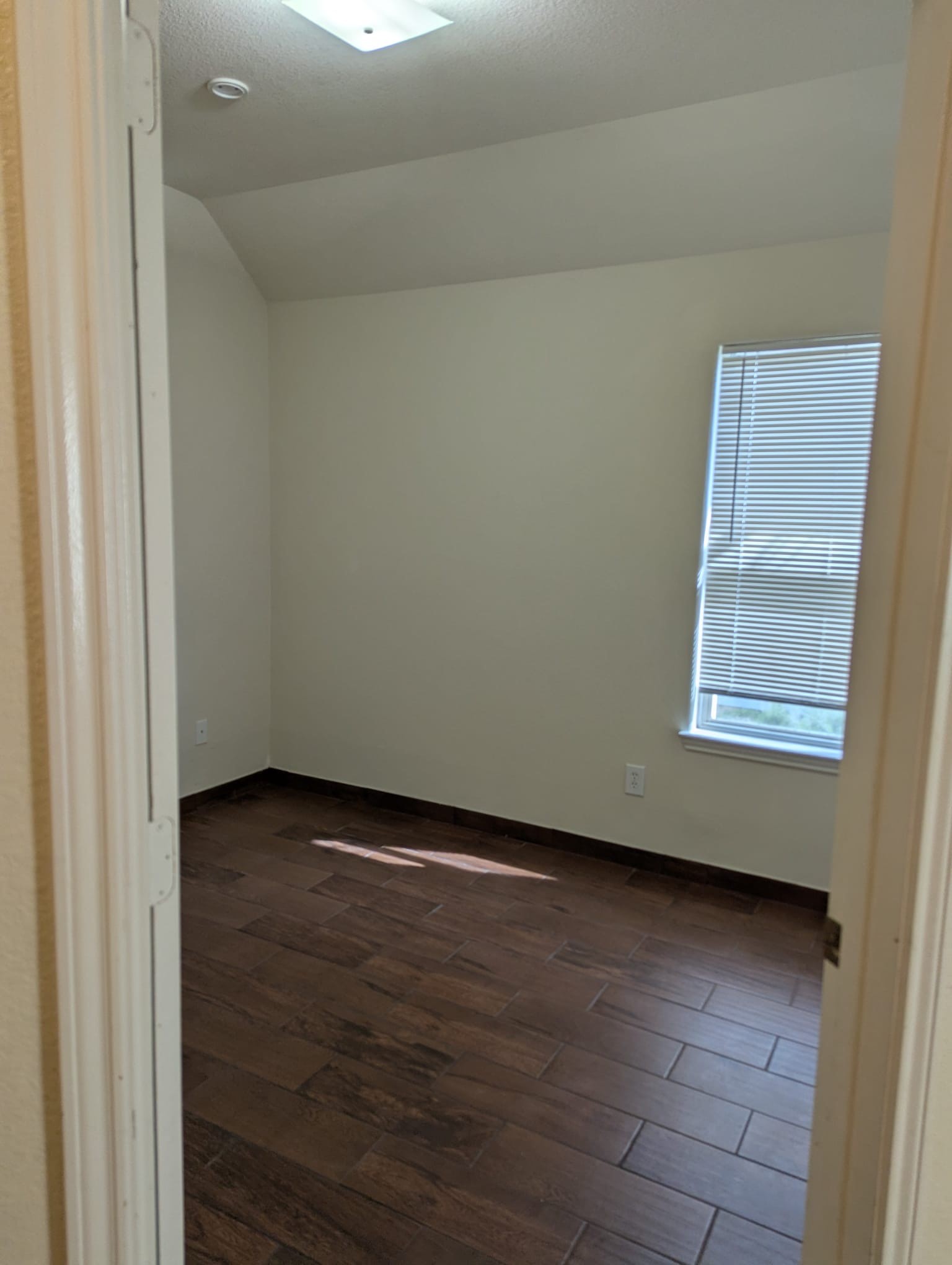 4035 Cary Creek Drive Property Photo 9