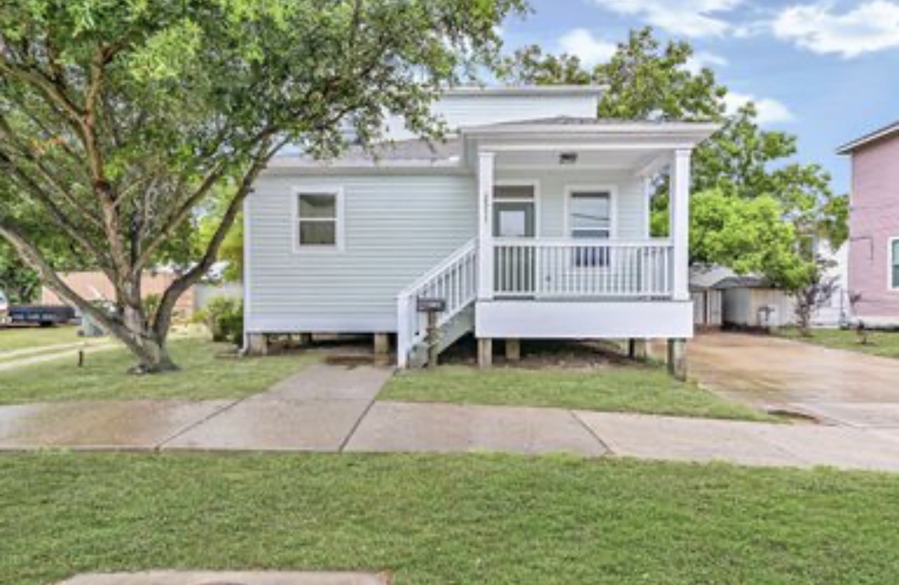 2311 Mary Moody Northern Street Property Photo 2