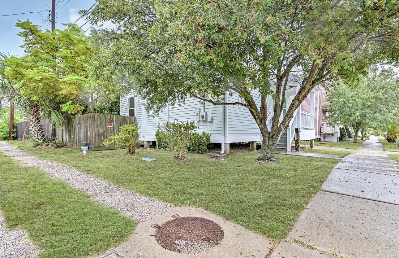 2311 Mary Moody Northern Street Property Photo 3