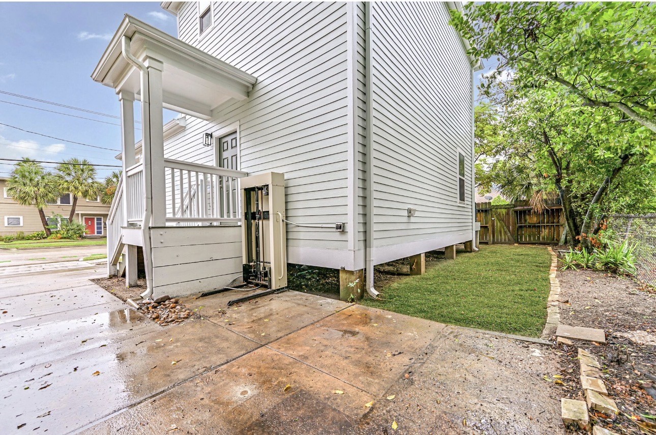 2311 Mary Moody Northern Street Property Photo 4