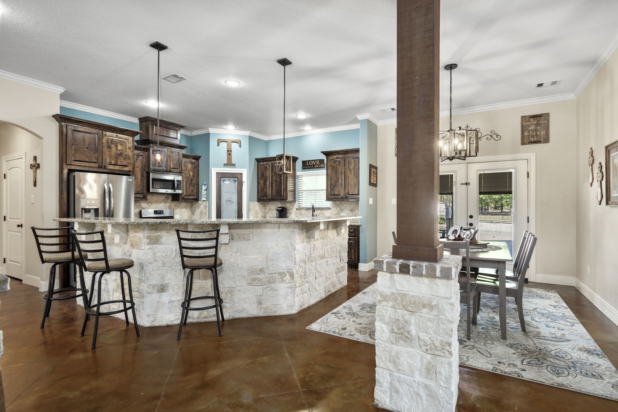 20585 Sh 146 N Property Photo 9