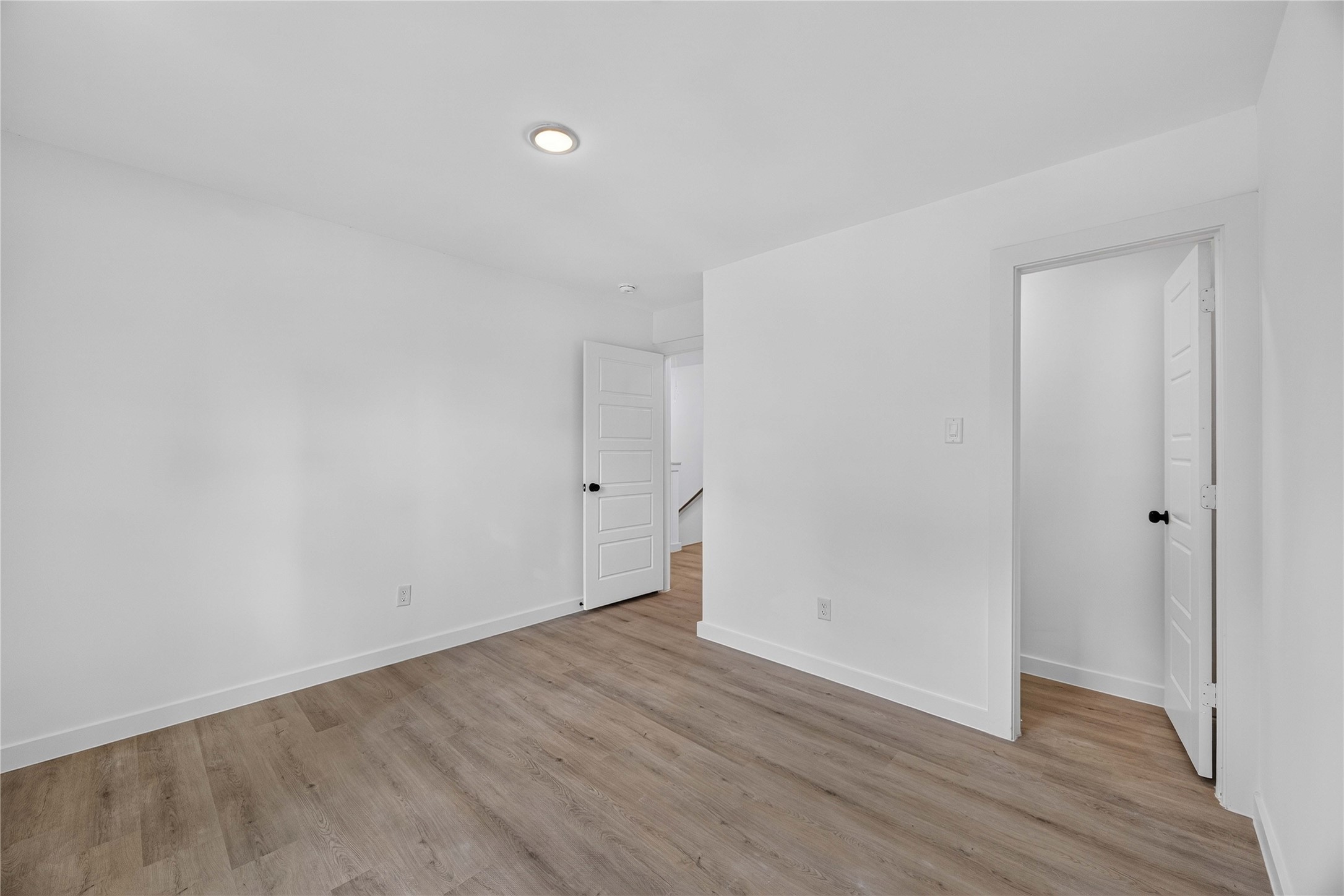 8210 Sterlingshire Street B Property Photo 12