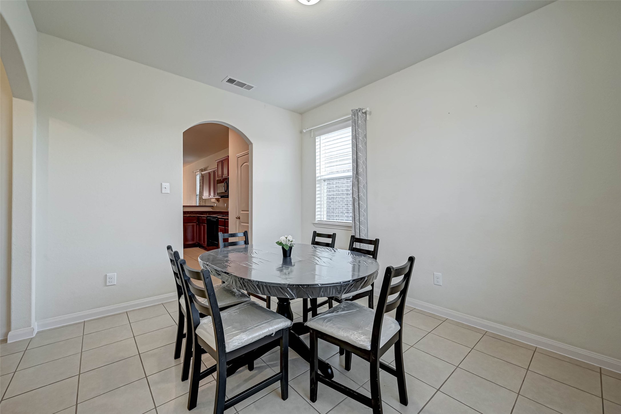 1306 Diamond Drape Drive Property Photo 5