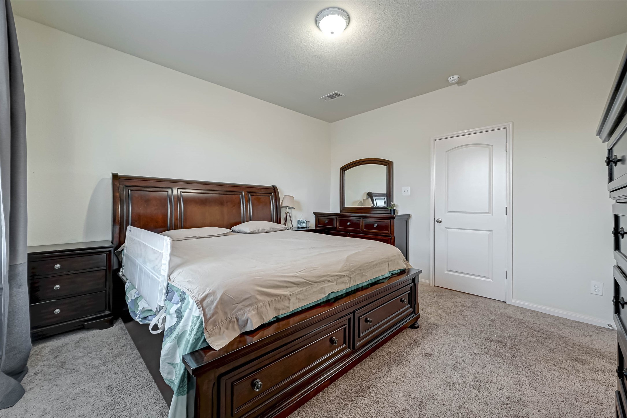 1306 Diamond Drape Drive Property Photo 16