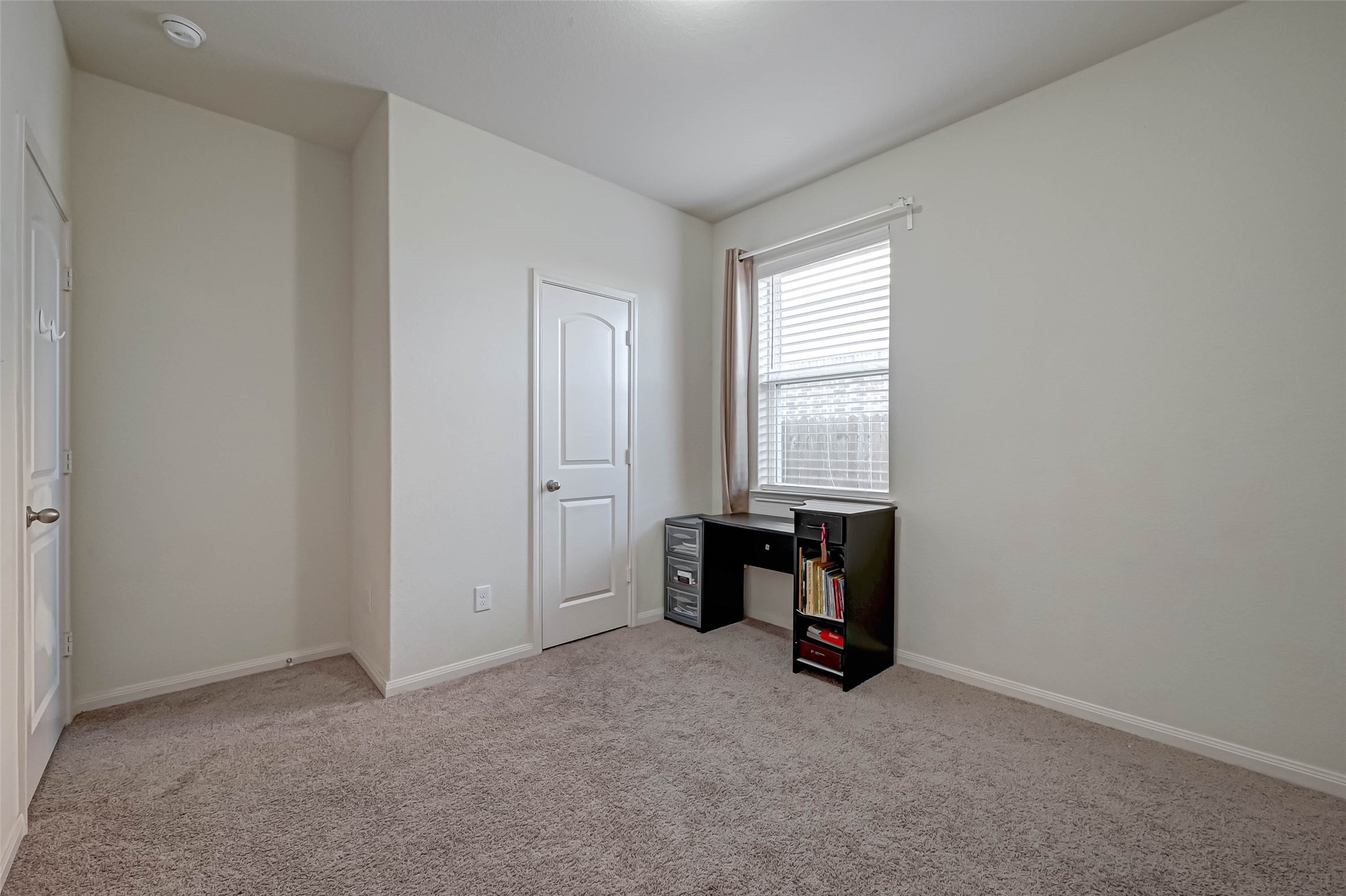 1306 Diamond Drape Drive Property Photo 21