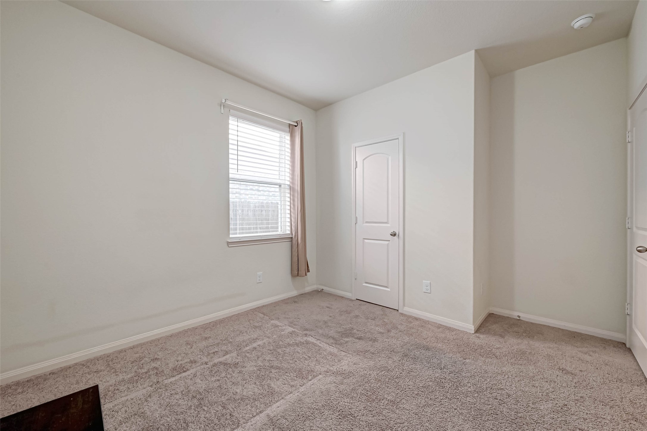 1306 Diamond Drape Drive Property Photo 23