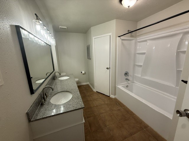 3121 Oak Rock Circle Property Photo 8