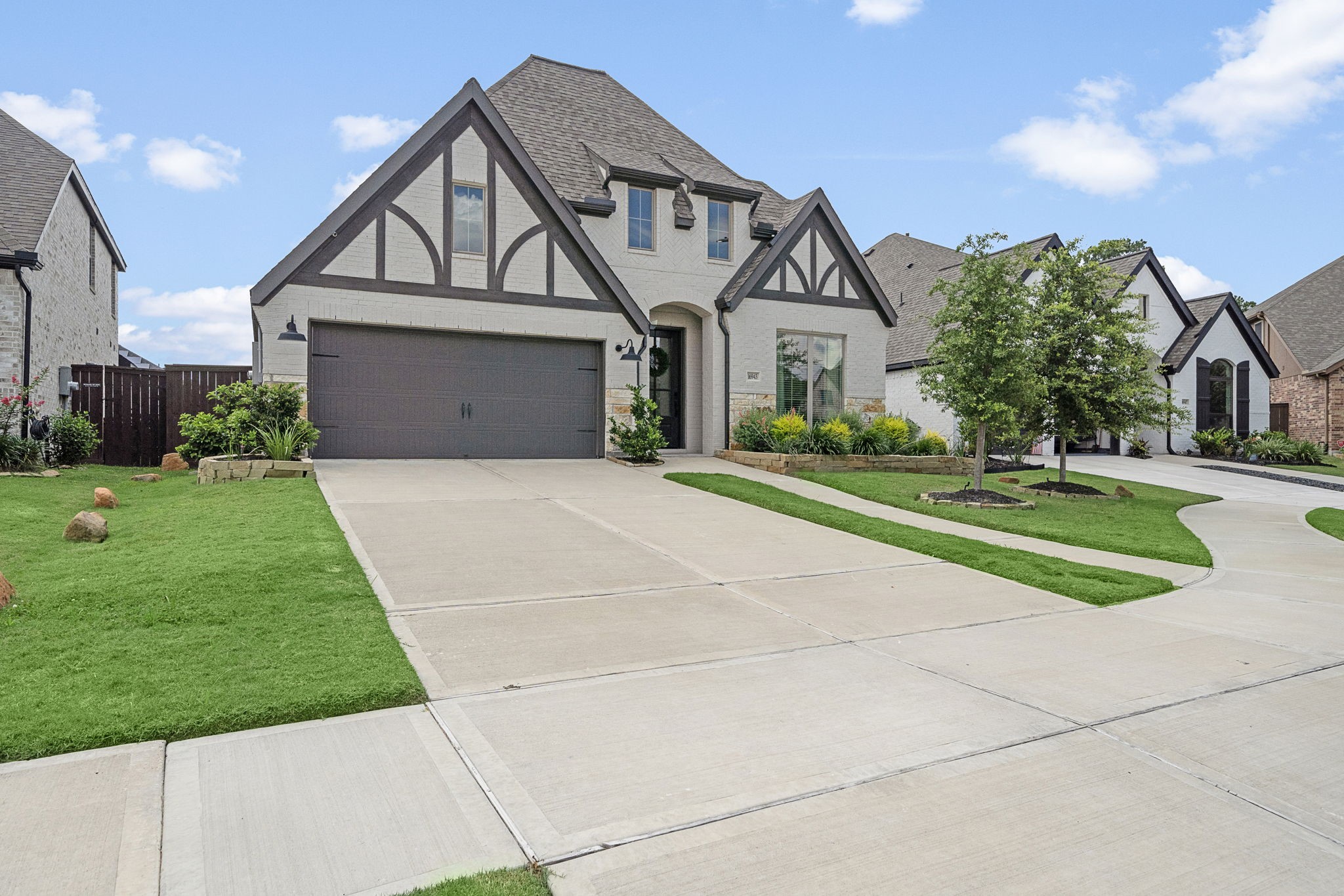 16943 Lupine Meadow Lane Property Photo 2