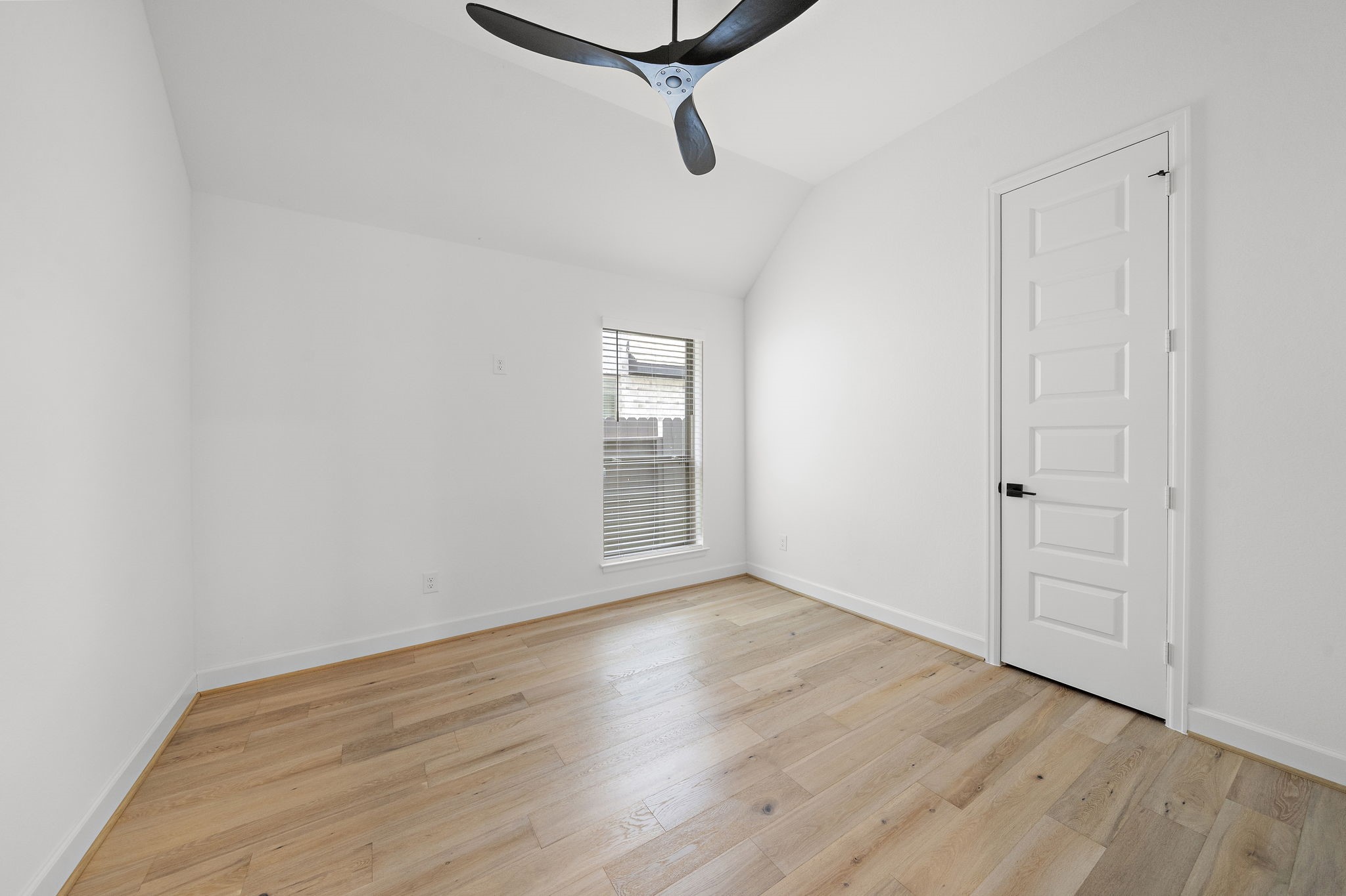 16943 Lupine Meadow Lane Property Photo 15
