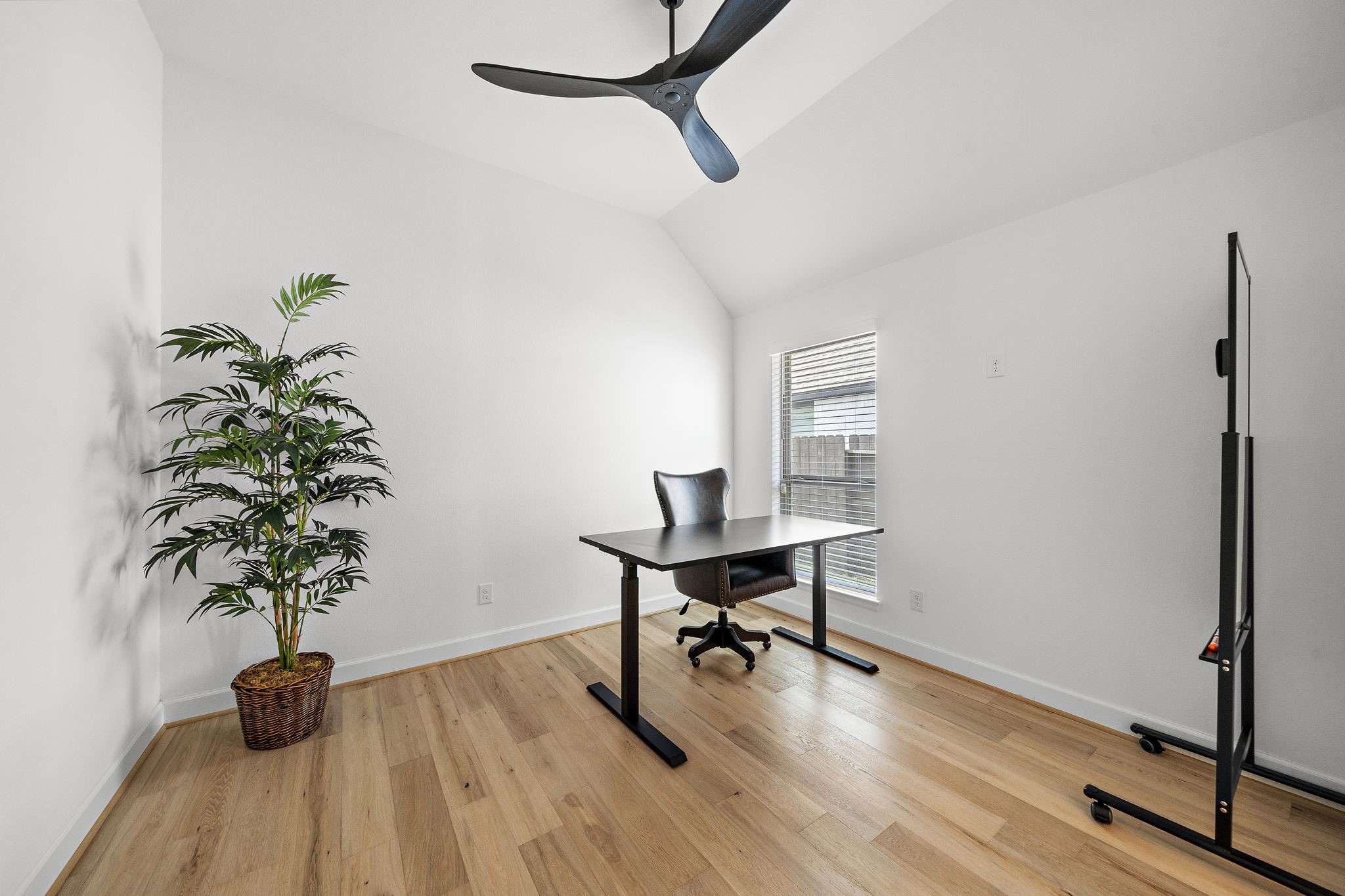 16943 Lupine Meadow Lane Property Photo 18
