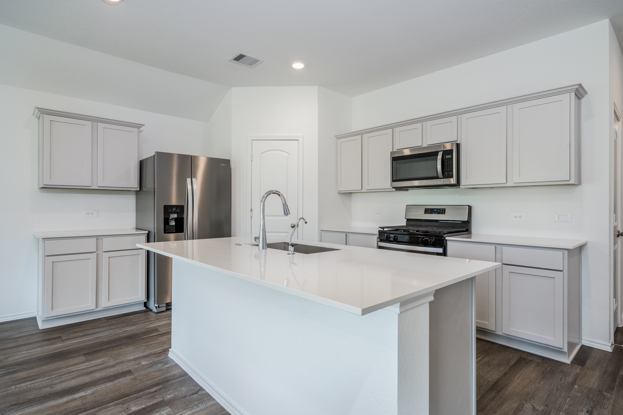 14317 Cloudy Lane Property Photo 3