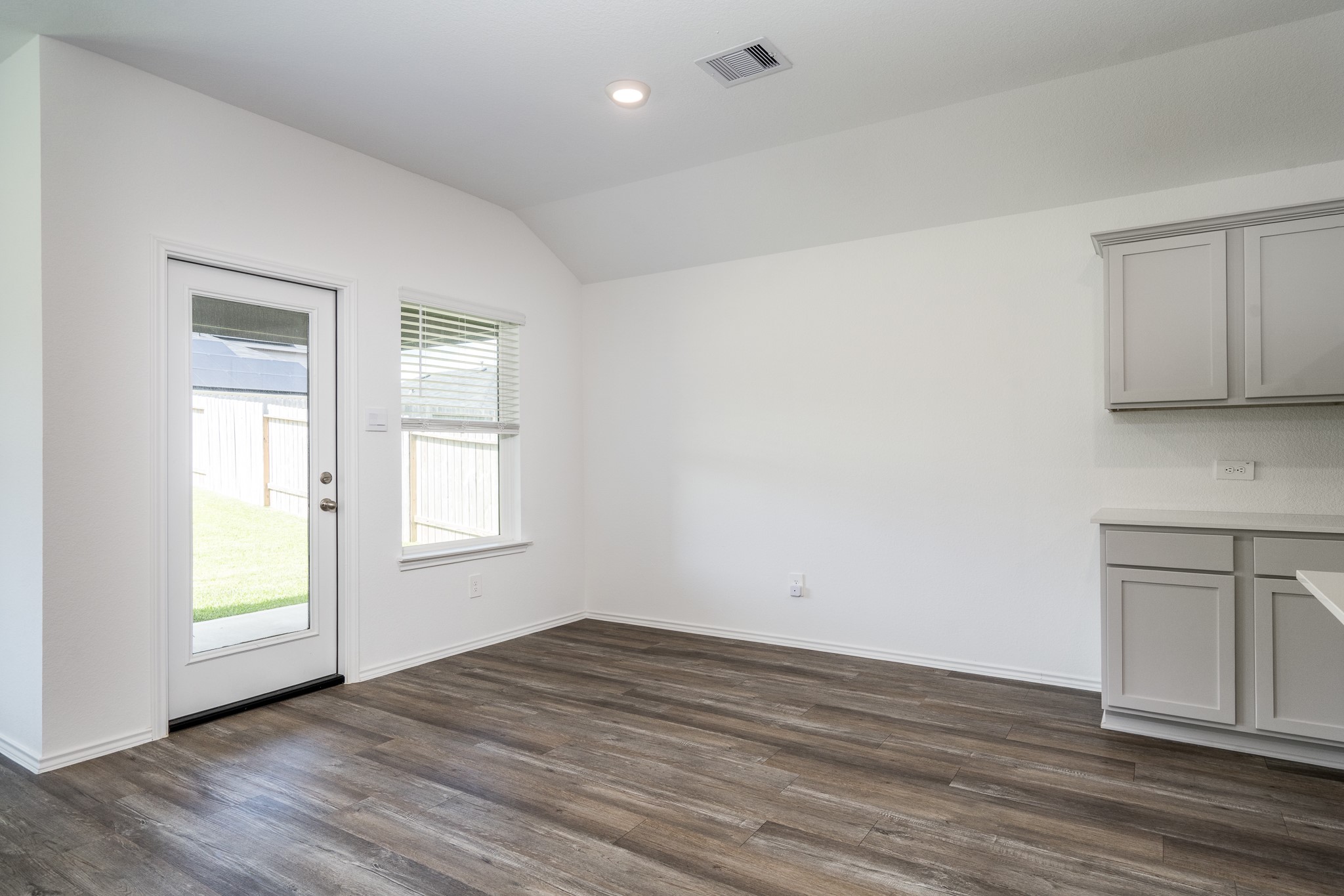 14317 Cloudy Lane Property Photo 11