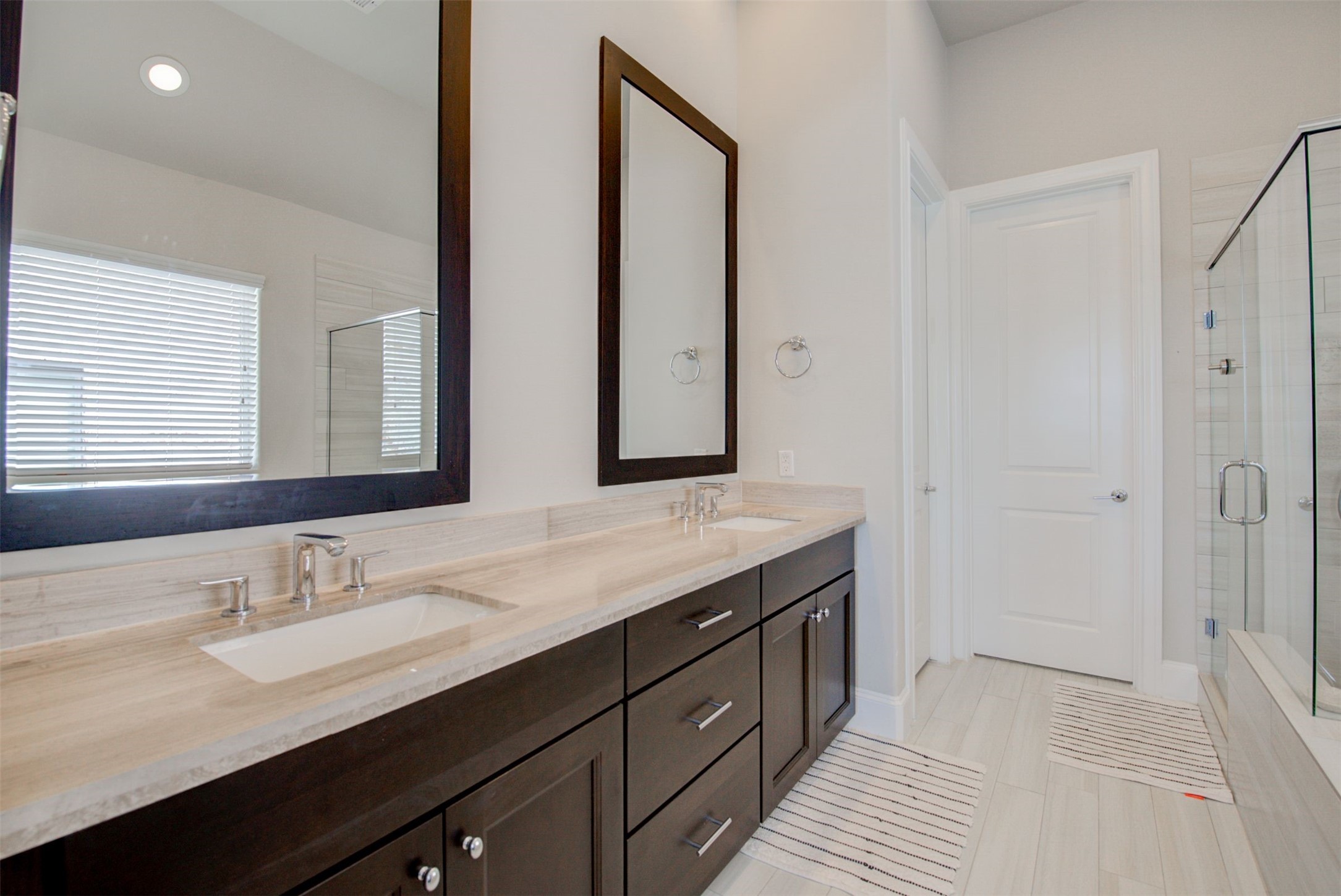 9664 Knight Road Property Photo 16