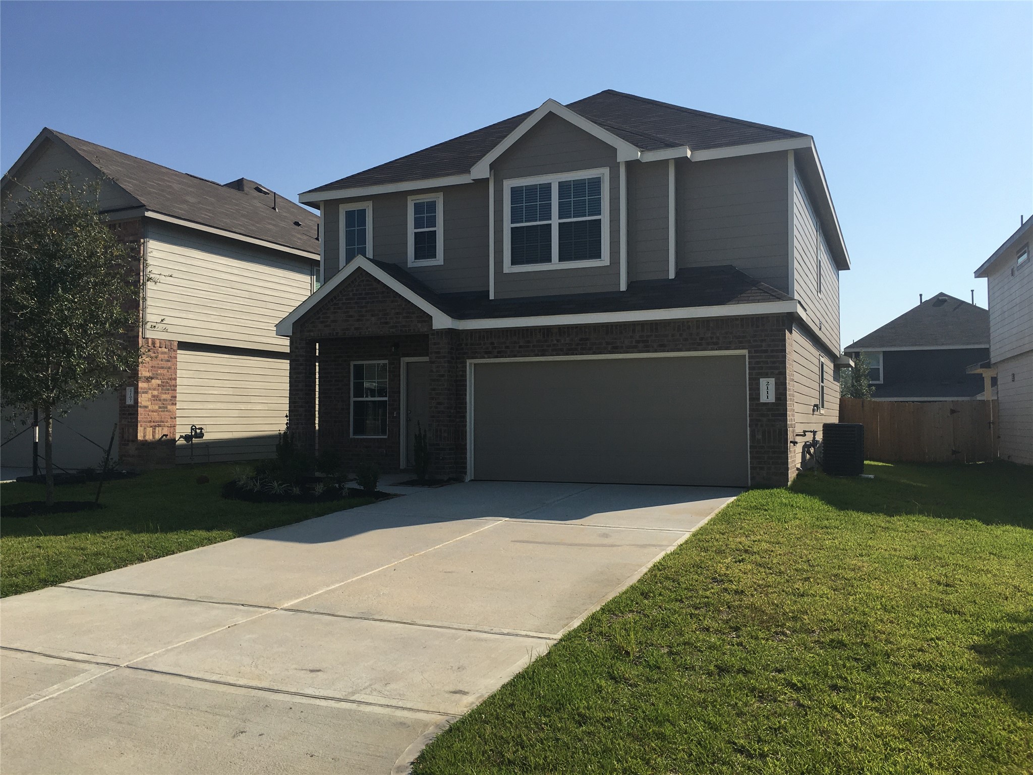 2111 Ethan Drive Property Photo 2