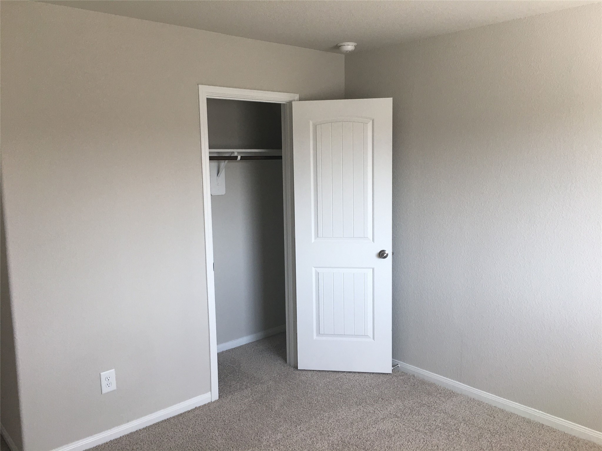 2111 Ethan Drive Property Photo 16