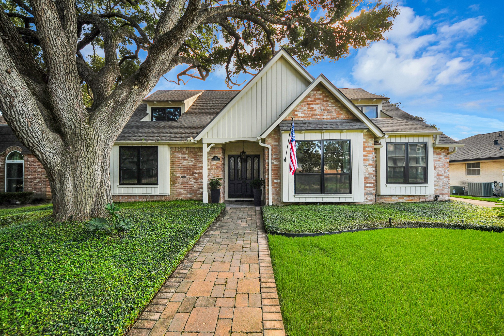 722 Chevy Chase Circle Property Photo 1