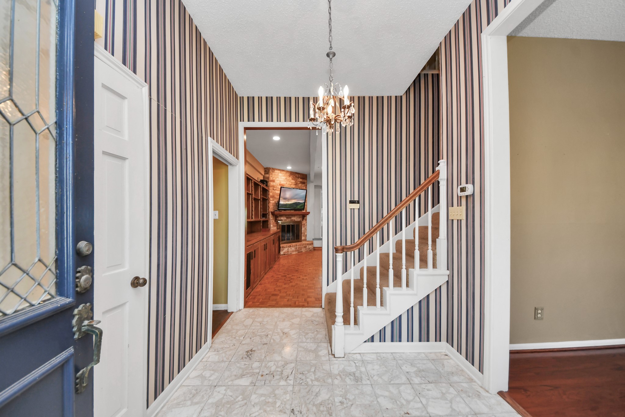 722 Chevy Chase Circle Property Photo 2