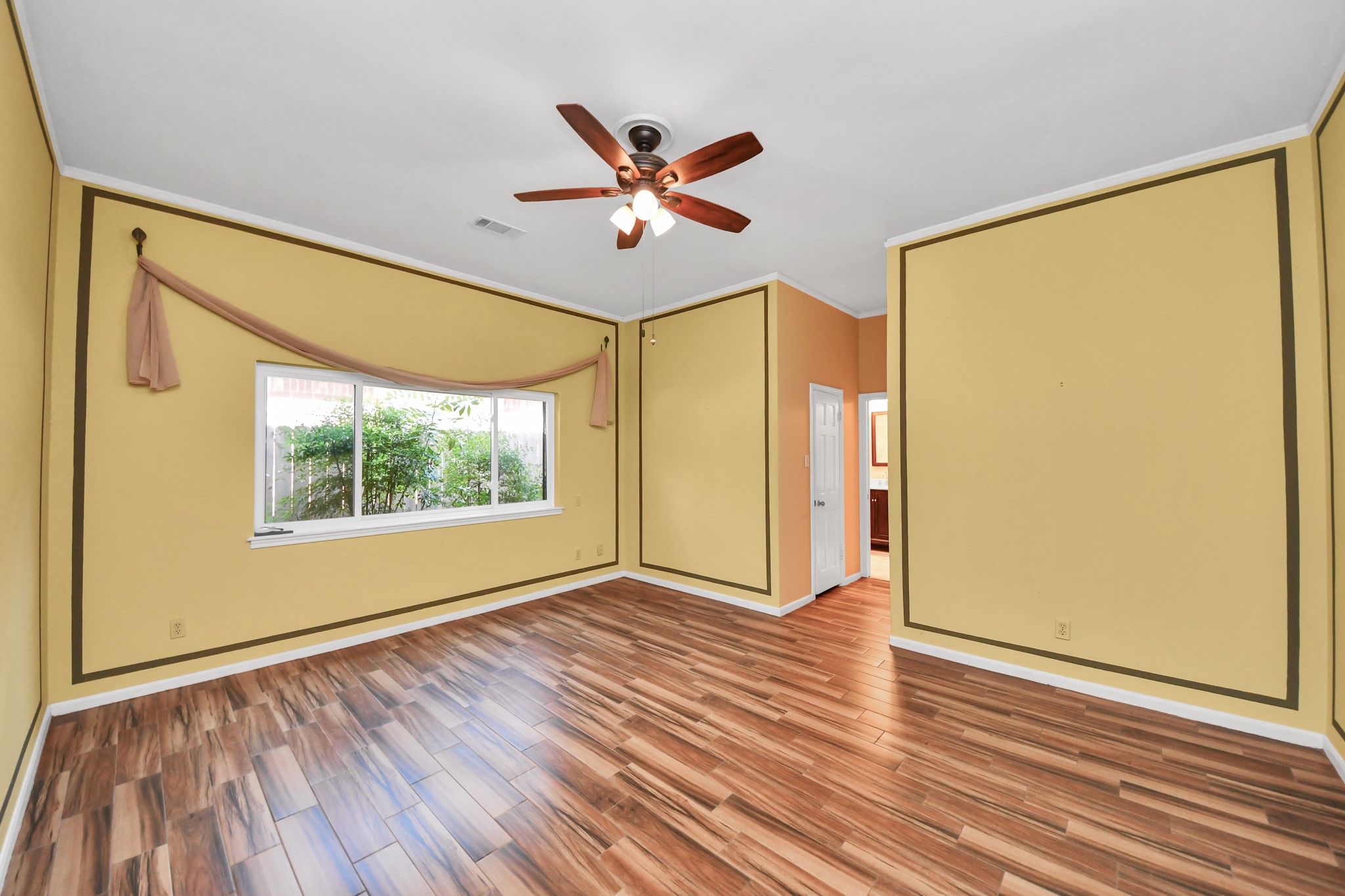 722 Chevy Chase Circle Property Photo 12