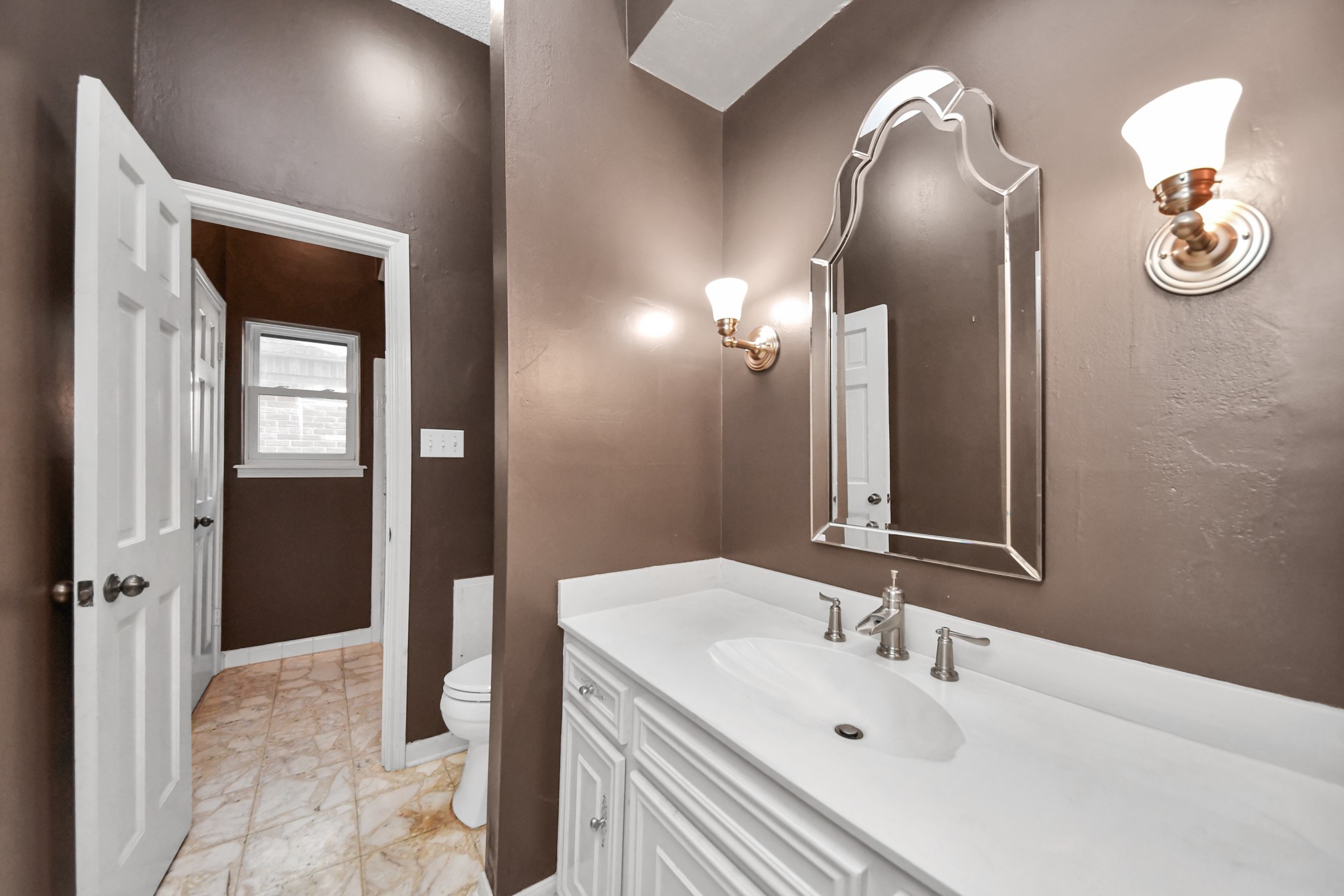 722 Chevy Chase Circle Property Photo 17