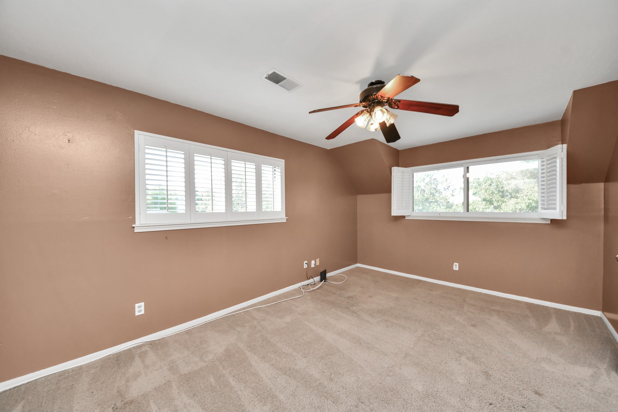 722 Chevy Chase Circle Property Photo 18