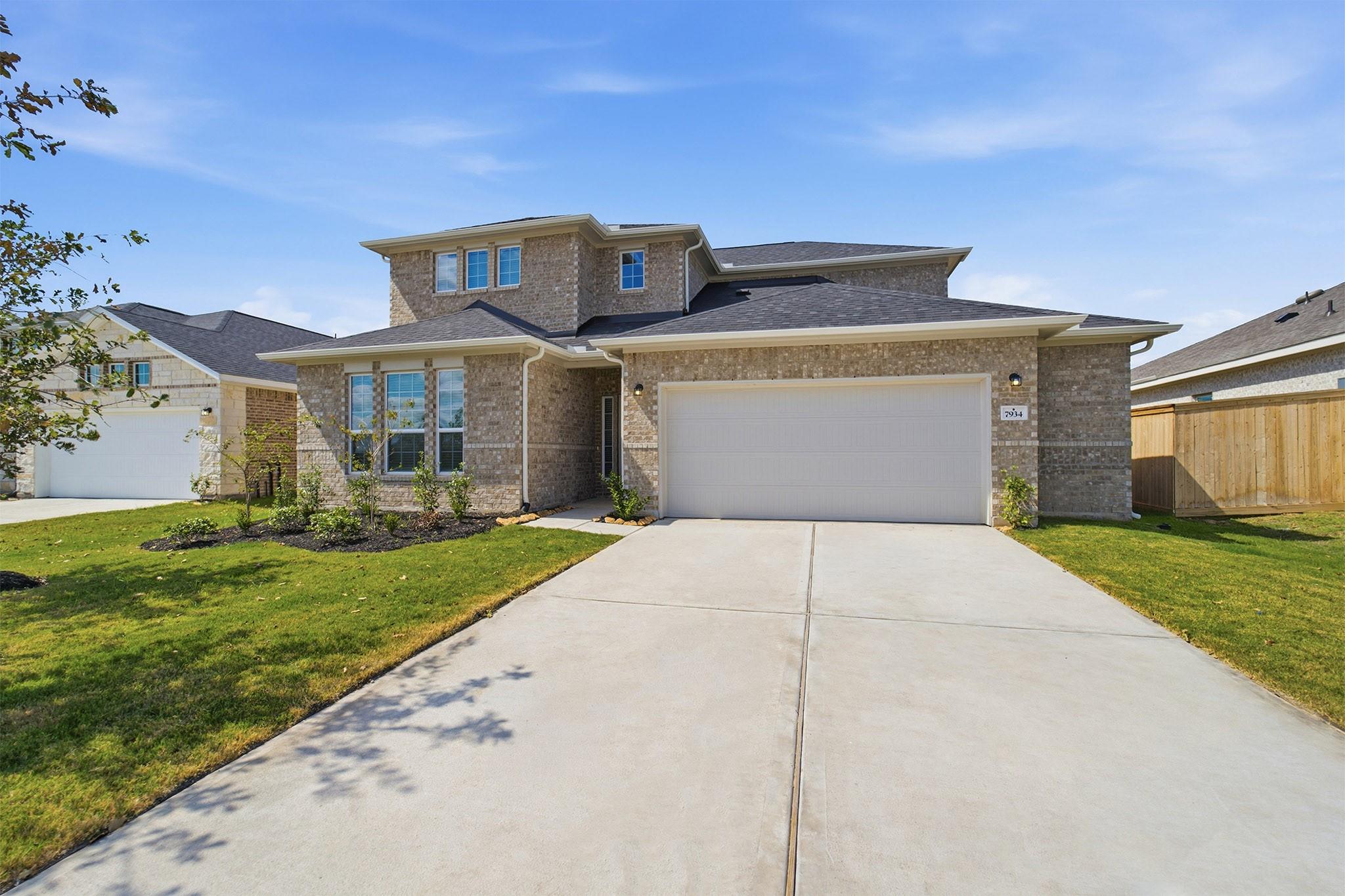 7934 Jade Crest Drive Property Photo 2