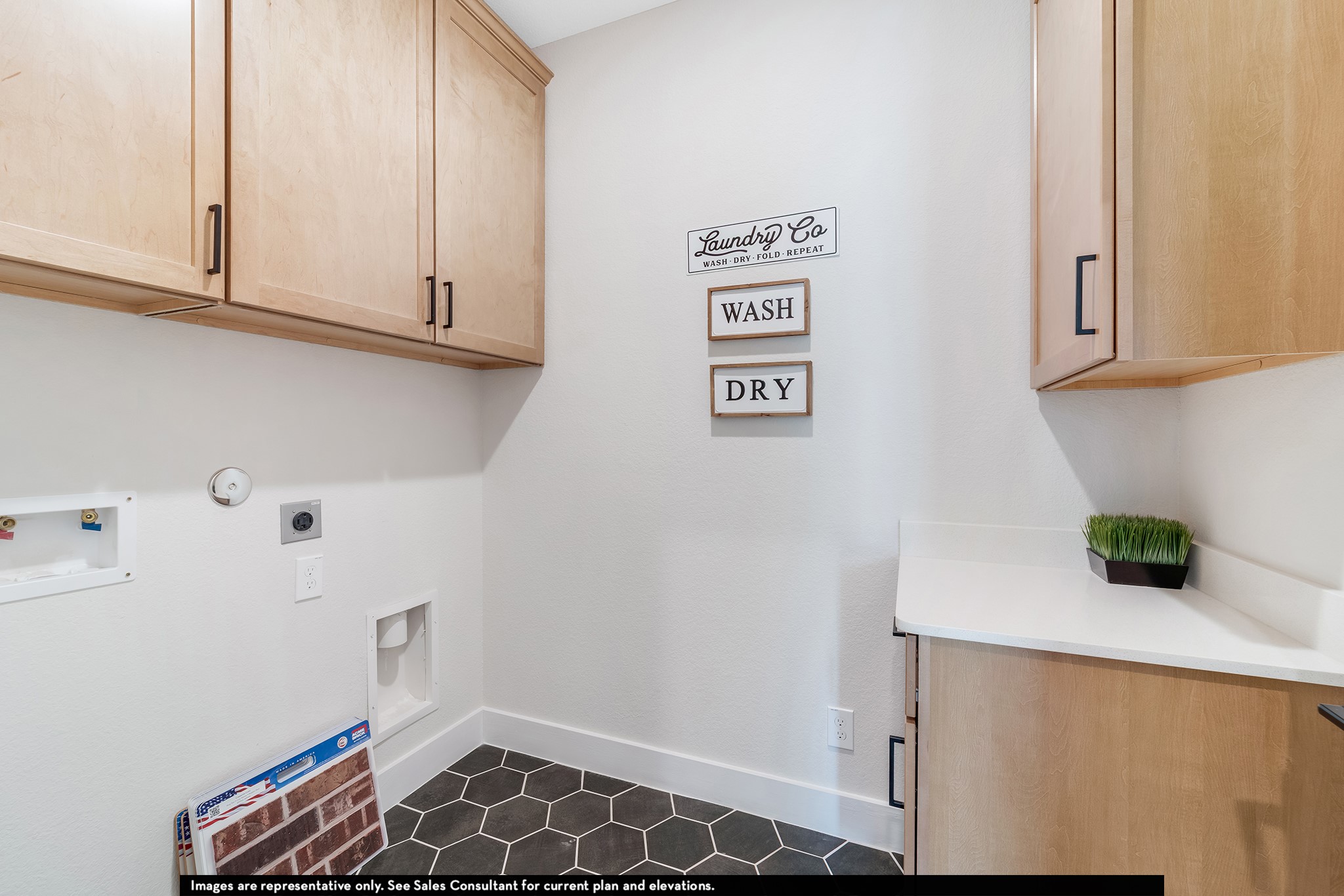 7934 Jade Crest Drive Property Photo 5
