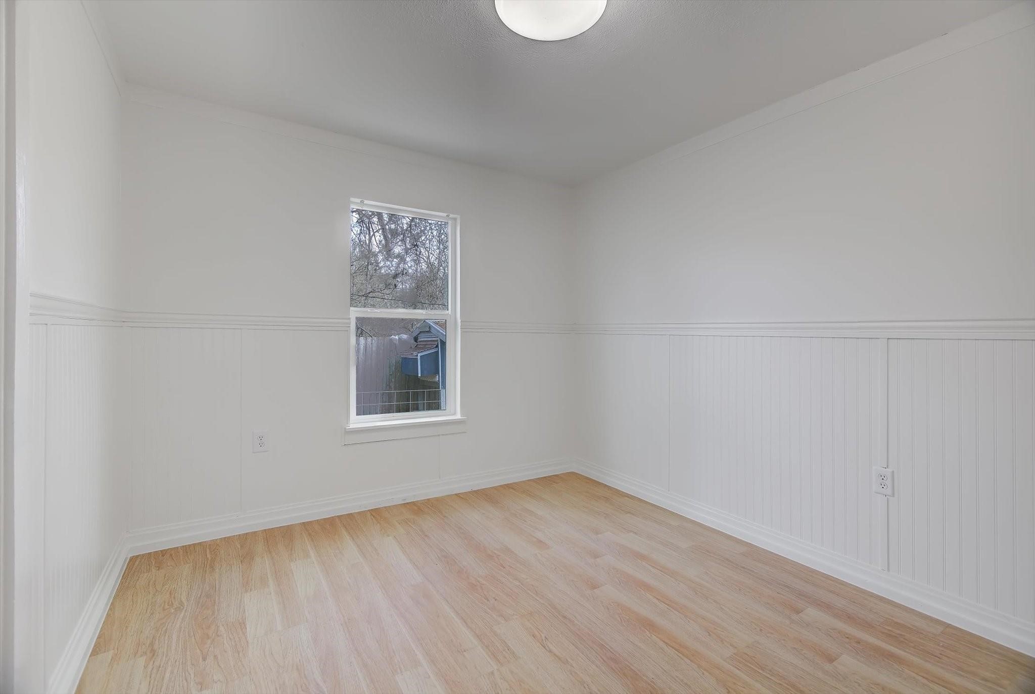 158 E 7th Street Property Photo 26
