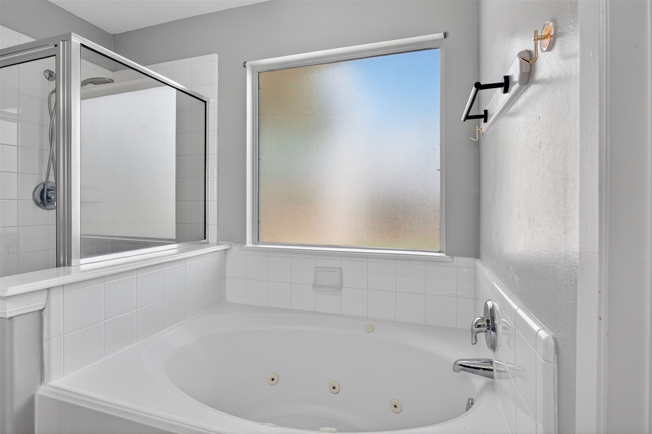 6706 Portlick Drive Property Photo 8