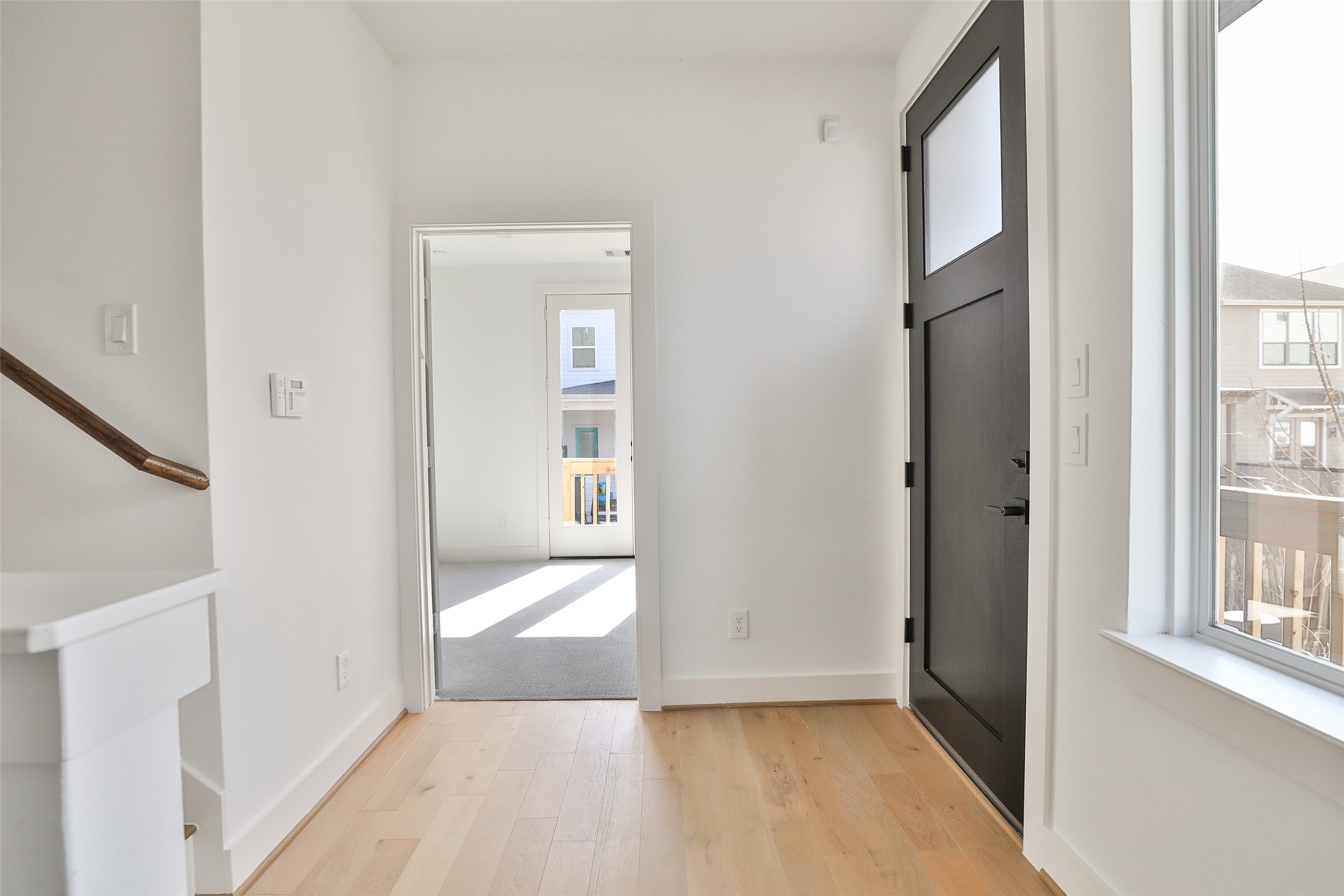 1016 W 15th 1/2 Street C Property Photo 4