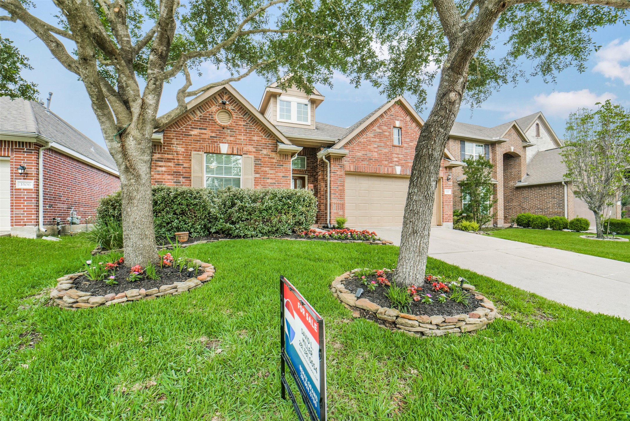 3302 Windsor Ranch Lane Property Photo 3