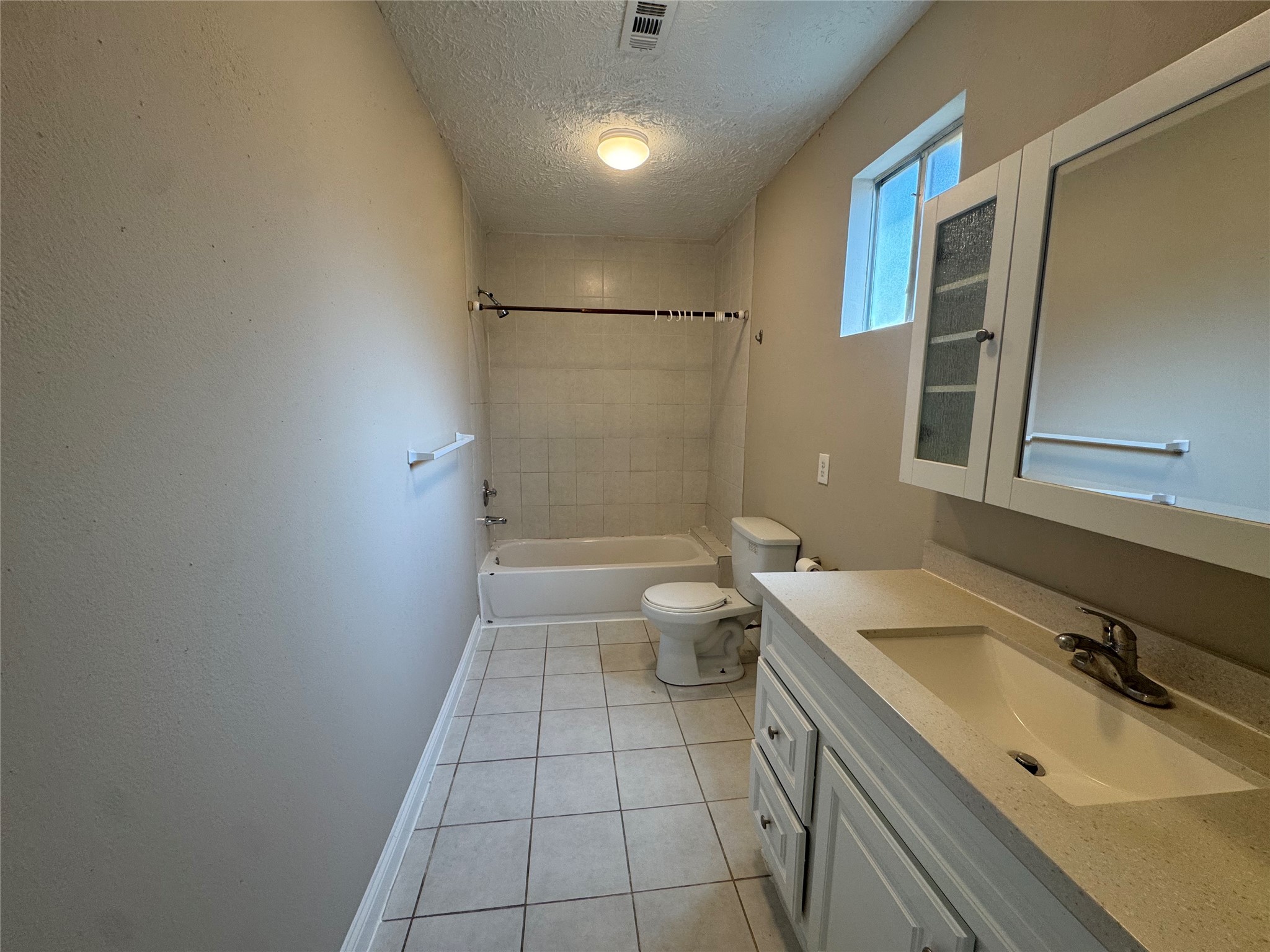 814 Globe Street Property Photo 5