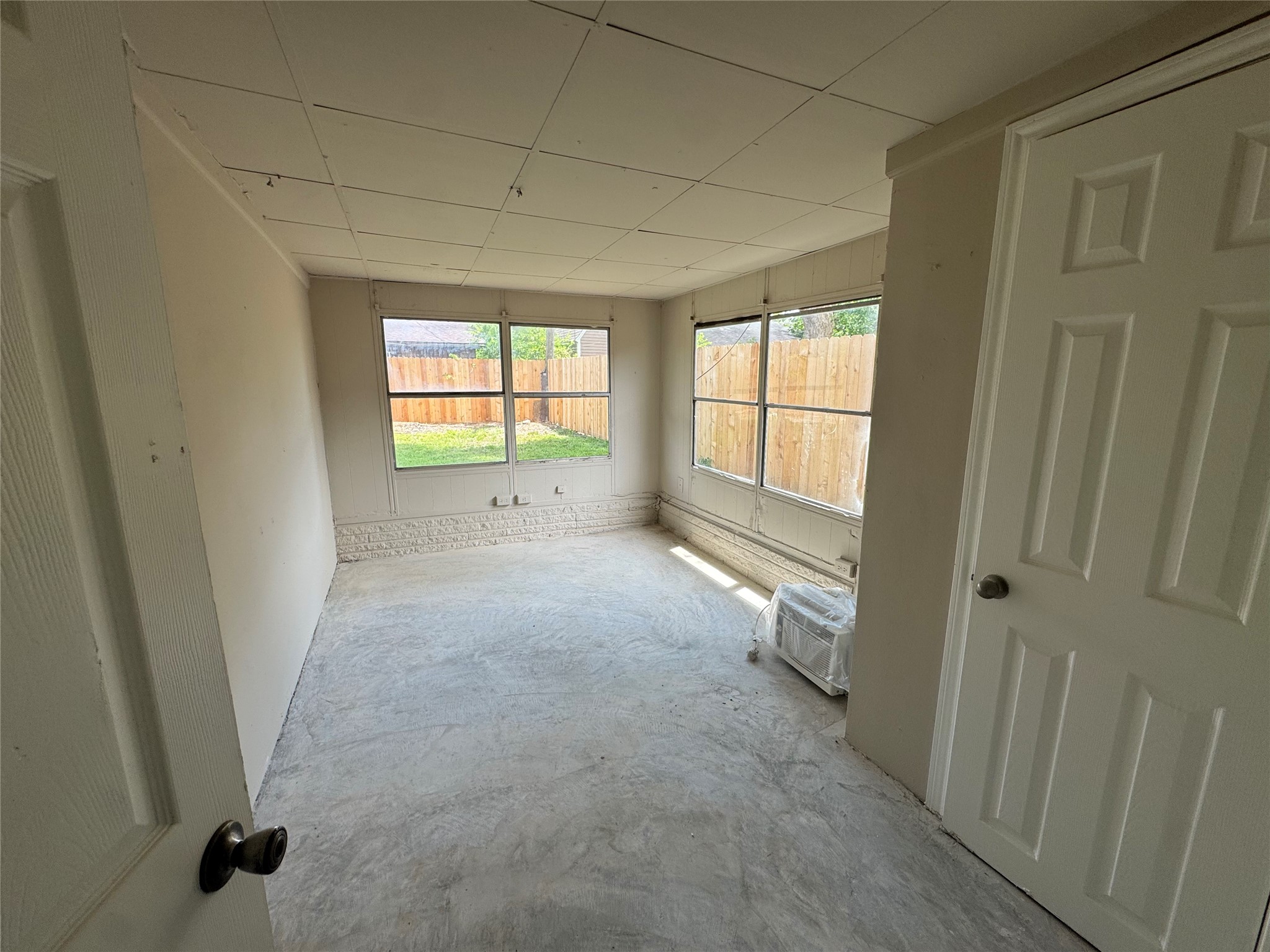814 Globe Street Property Photo 8