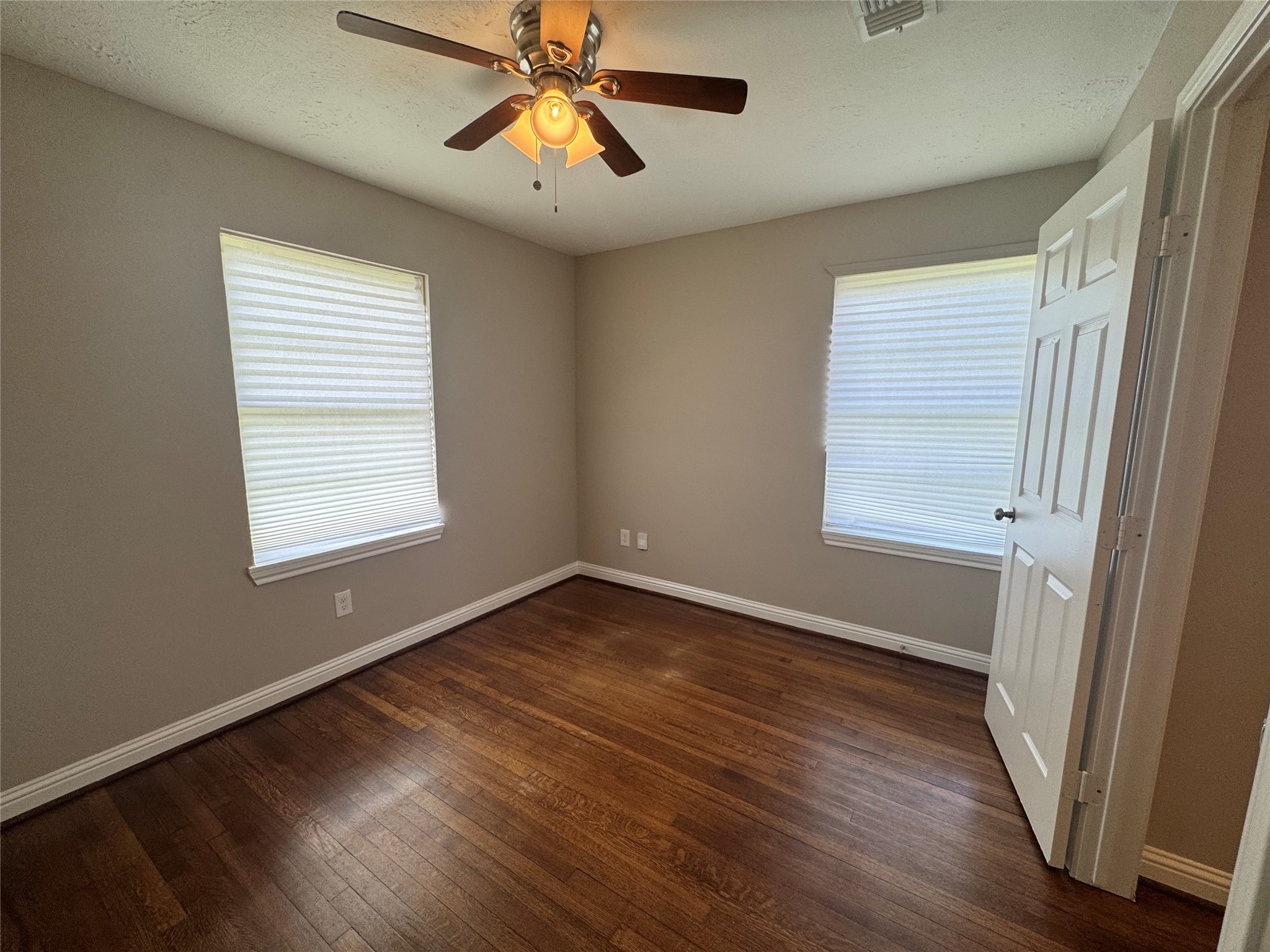 814 Globe Street Property Photo 12