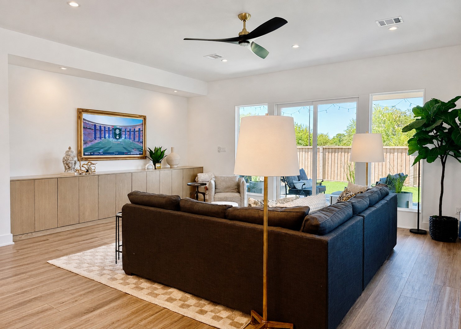 4827 Pearl River Court Property Photo 12