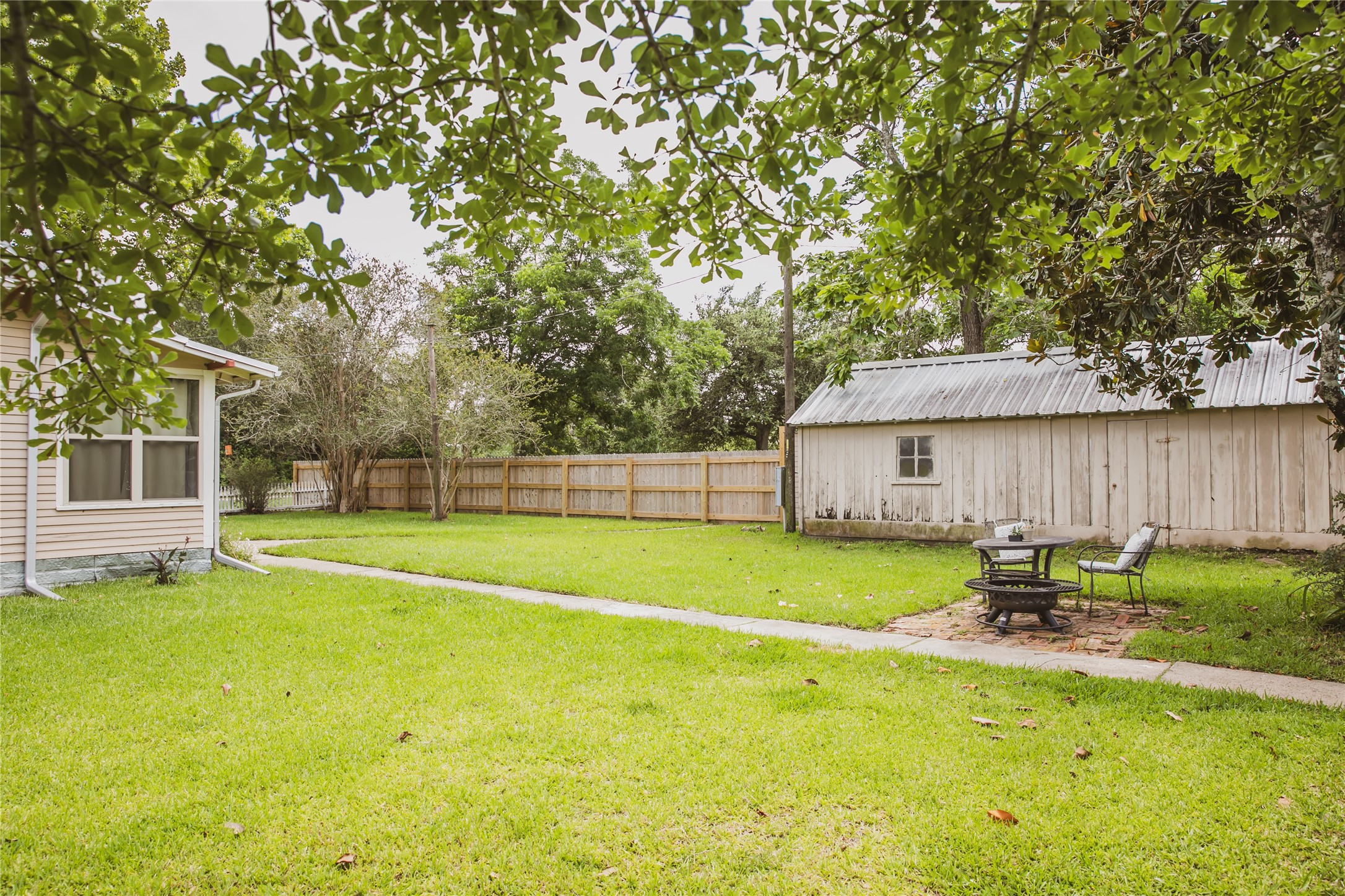 10753 Track Rd E Property Photo 36