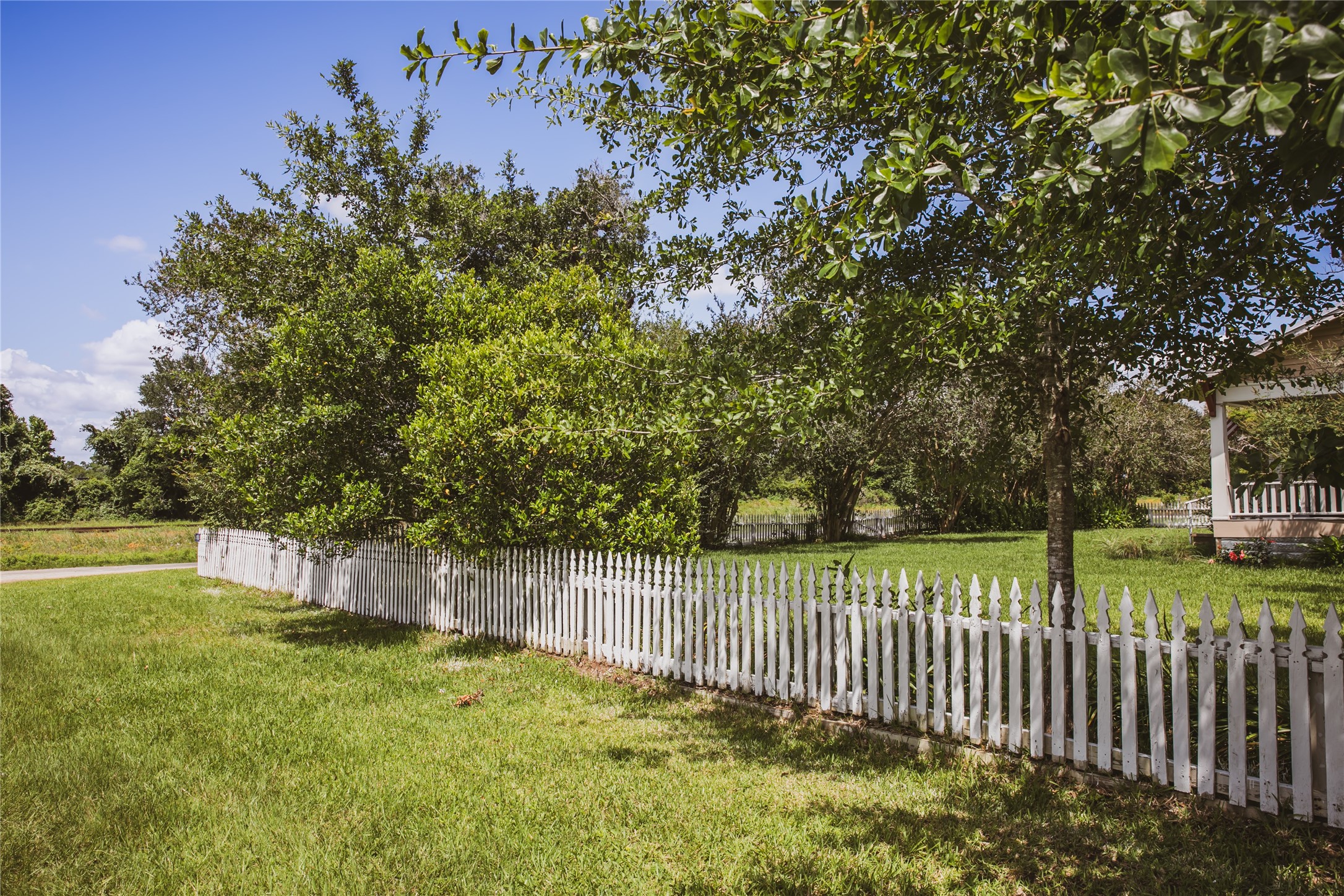 10753 Track Rd E Property Photo 38