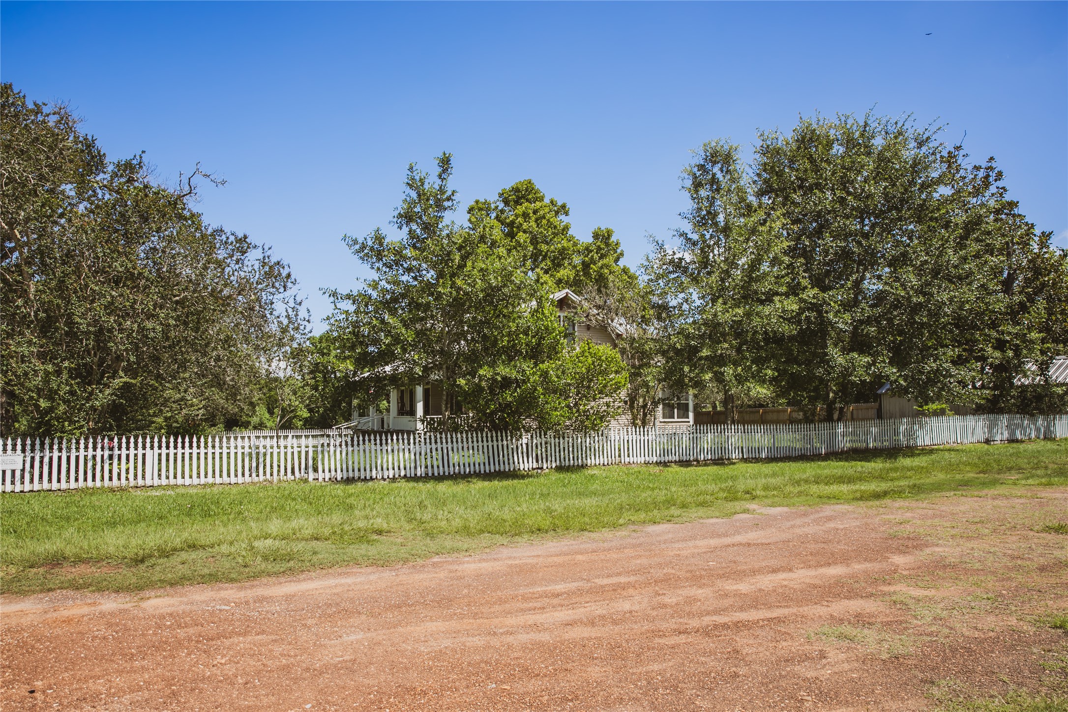 10753 Track Rd E Property Photo 39