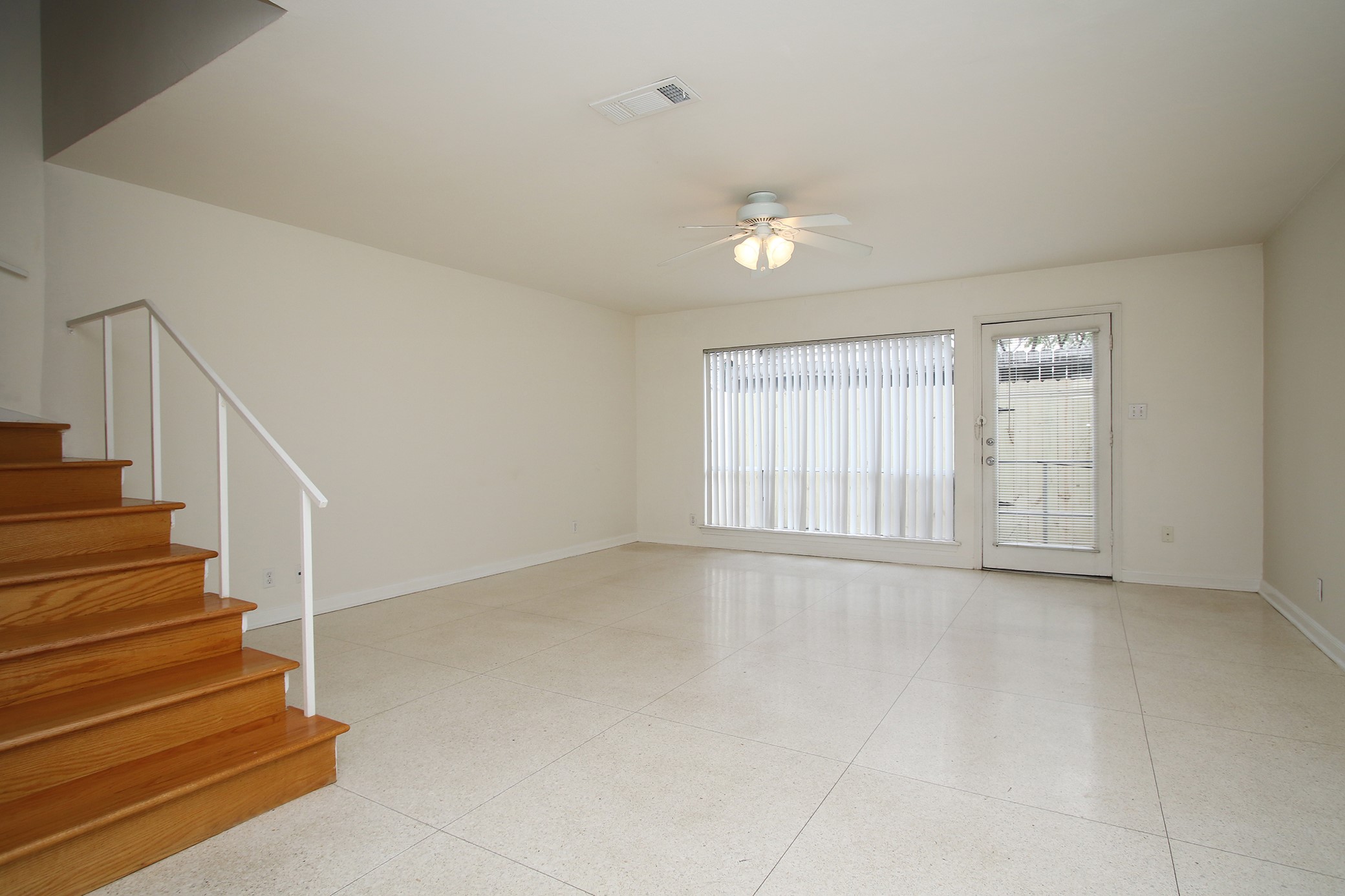 1733 Commonwealth Street Property Photo 6