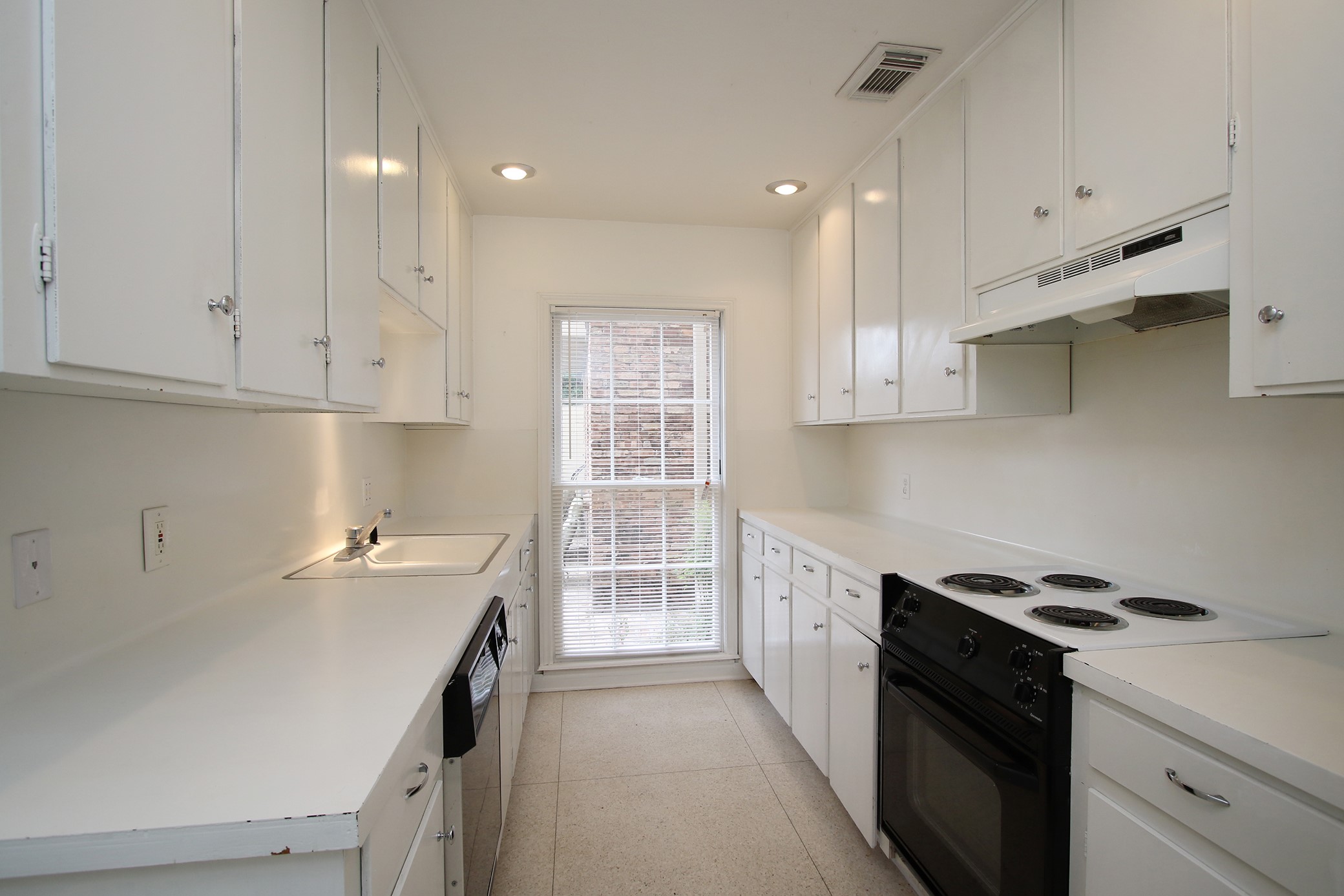 1733 Commonwealth Street Property Photo 10