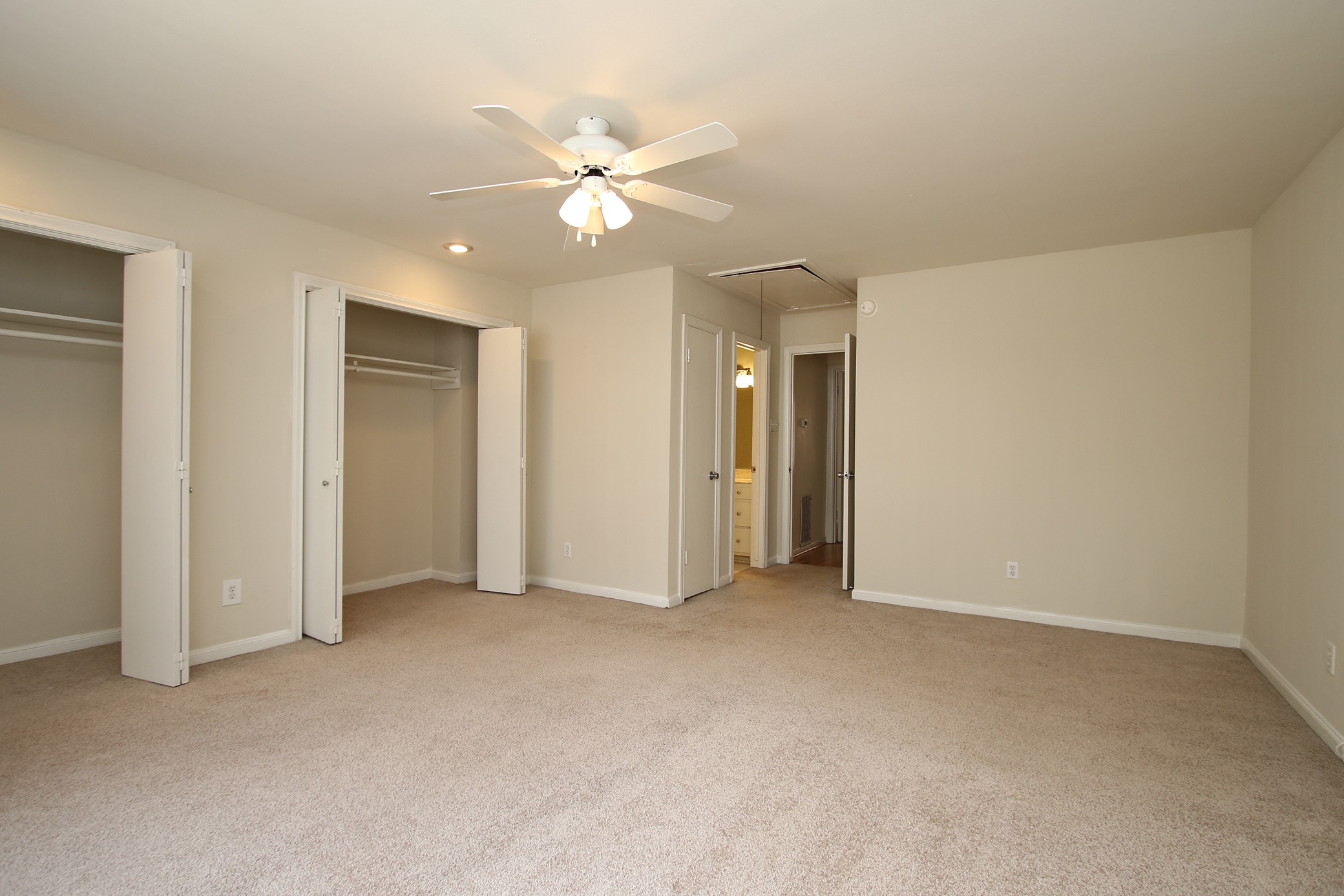 1733 Commonwealth Street Property Photo 15