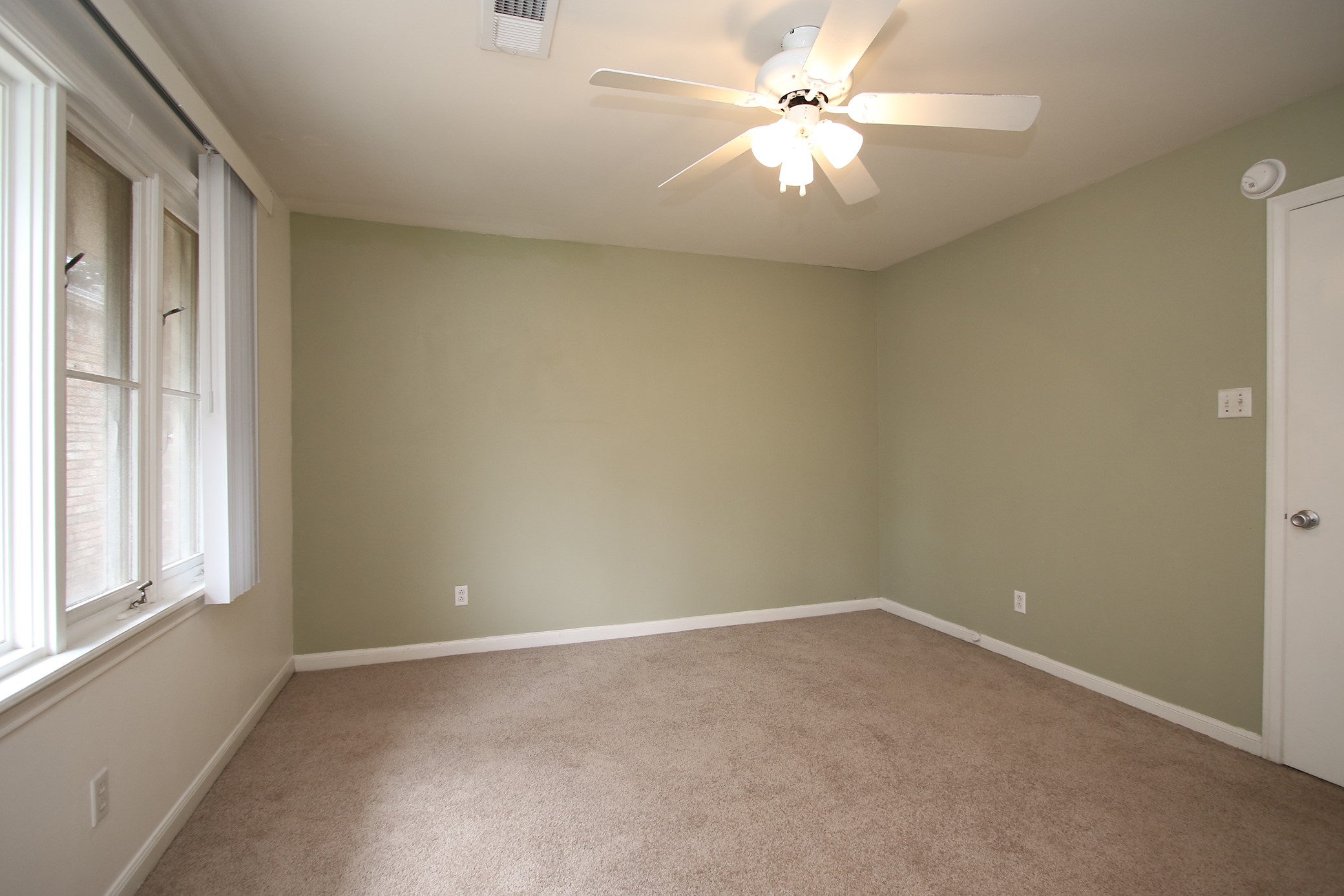1733 Commonwealth Street Property Photo 21