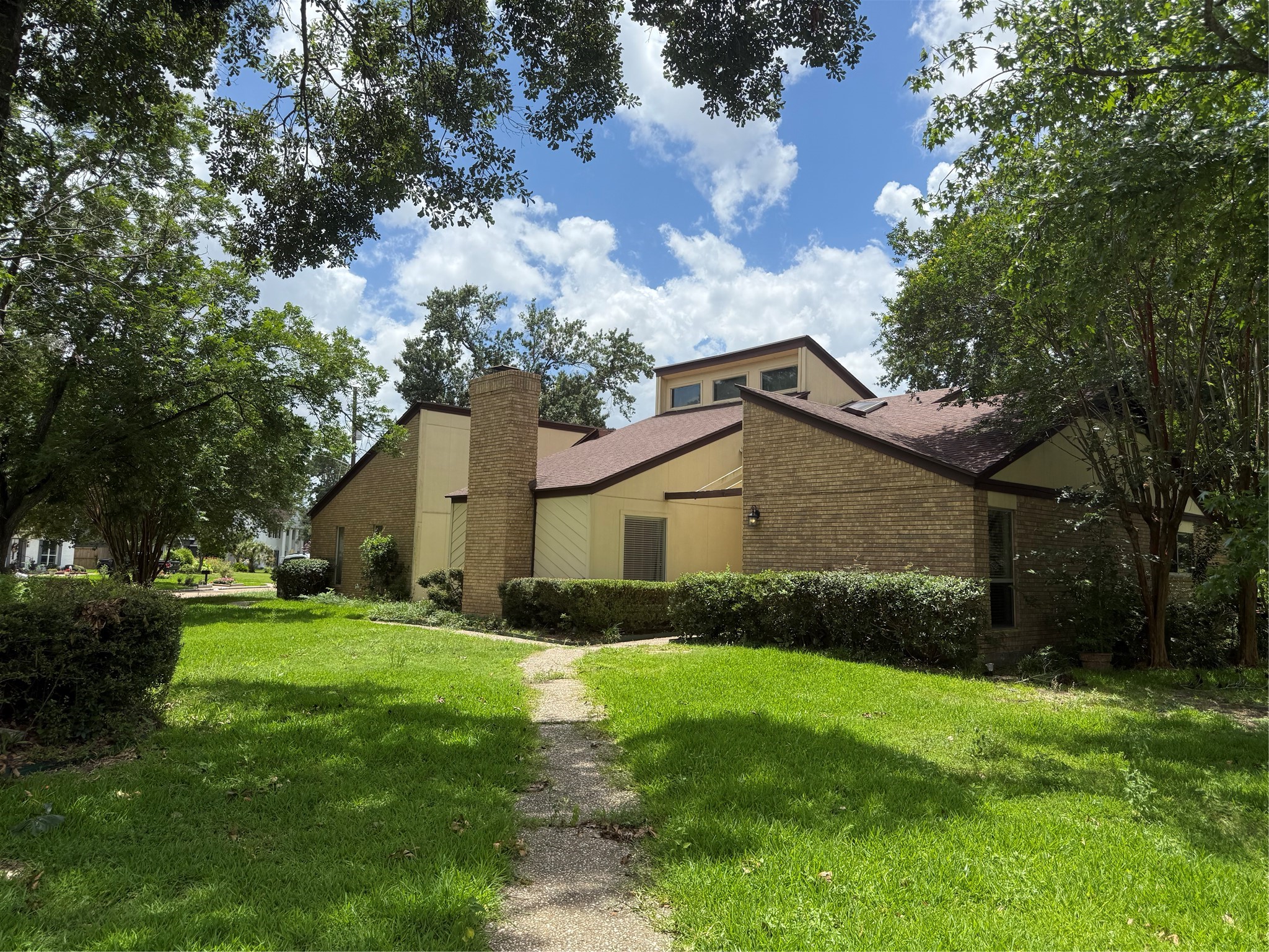 13103 Holston Hills Drive Property Photo 2