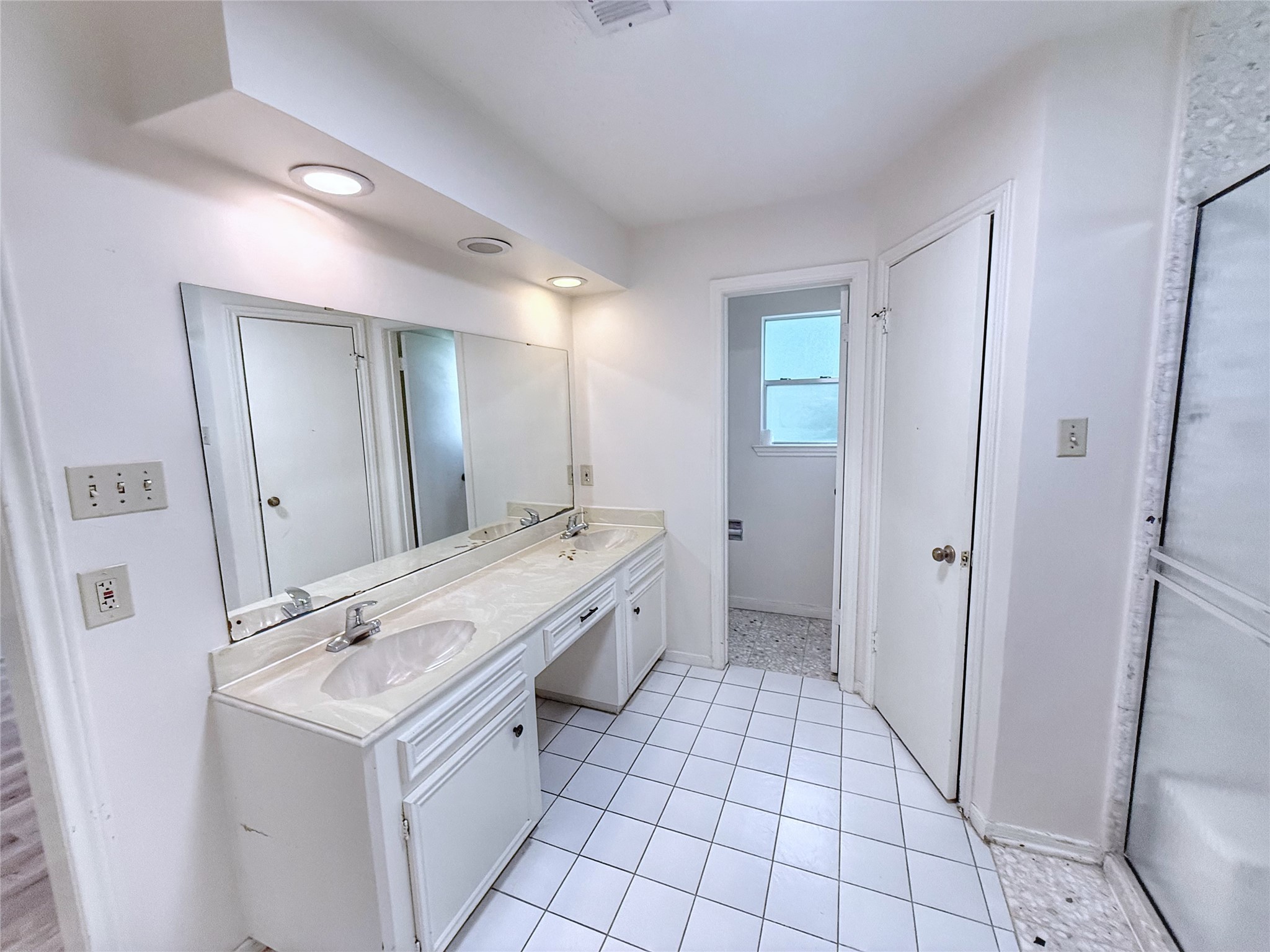 13103 Holston Hills Drive Property Photo 15