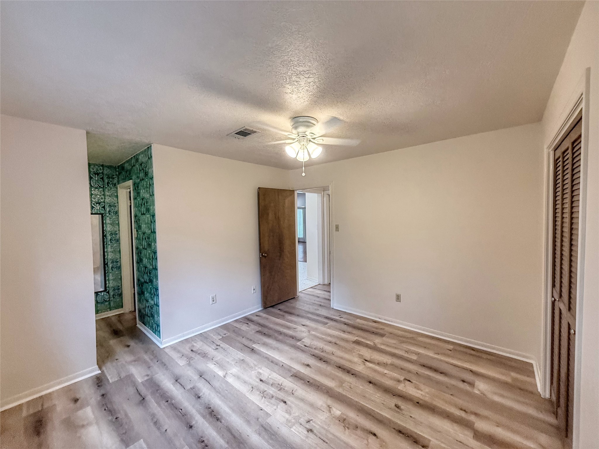 13103 Holston Hills Drive Property Photo 24