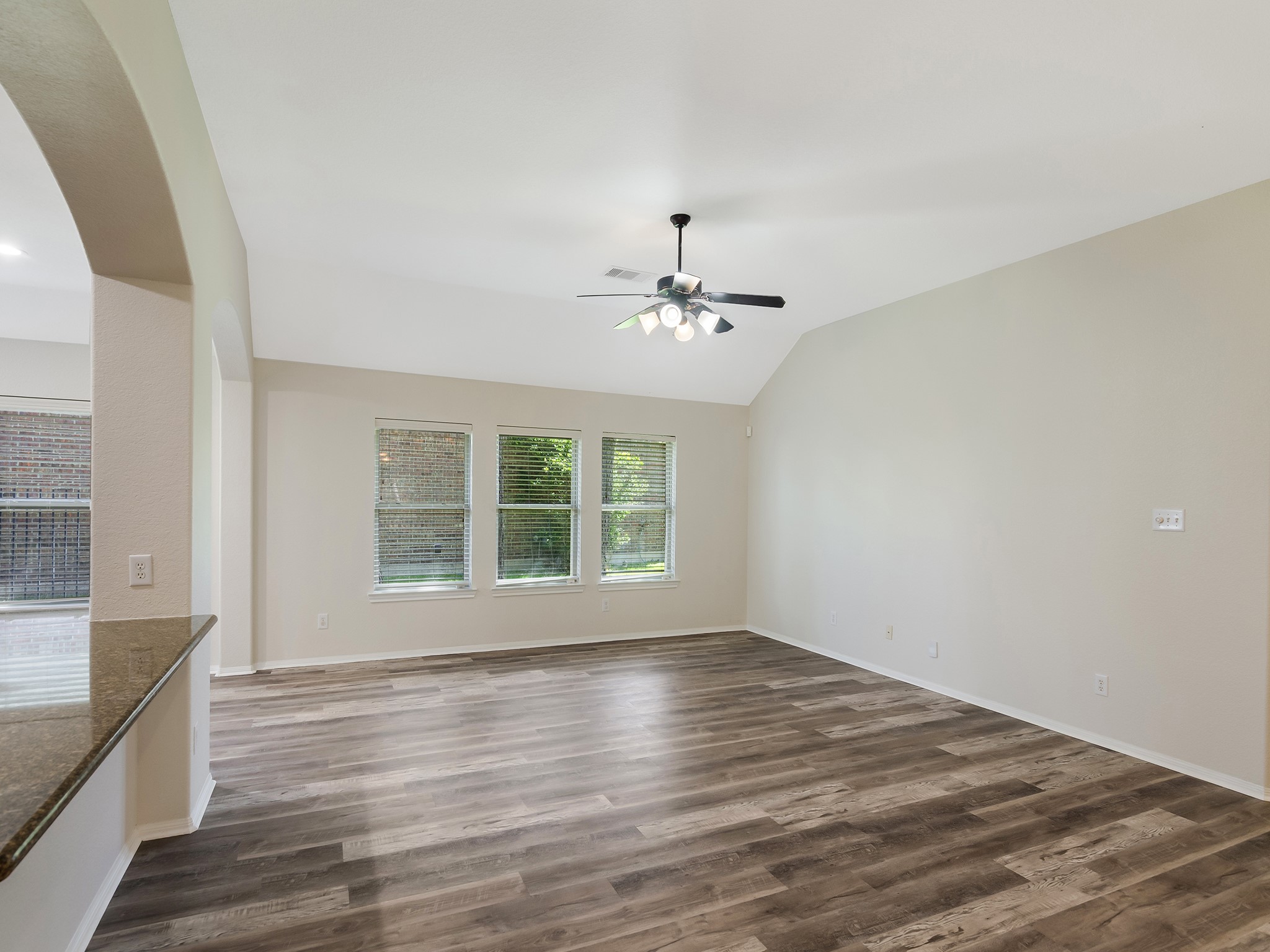 47 Lasting Spring Property Photo 9