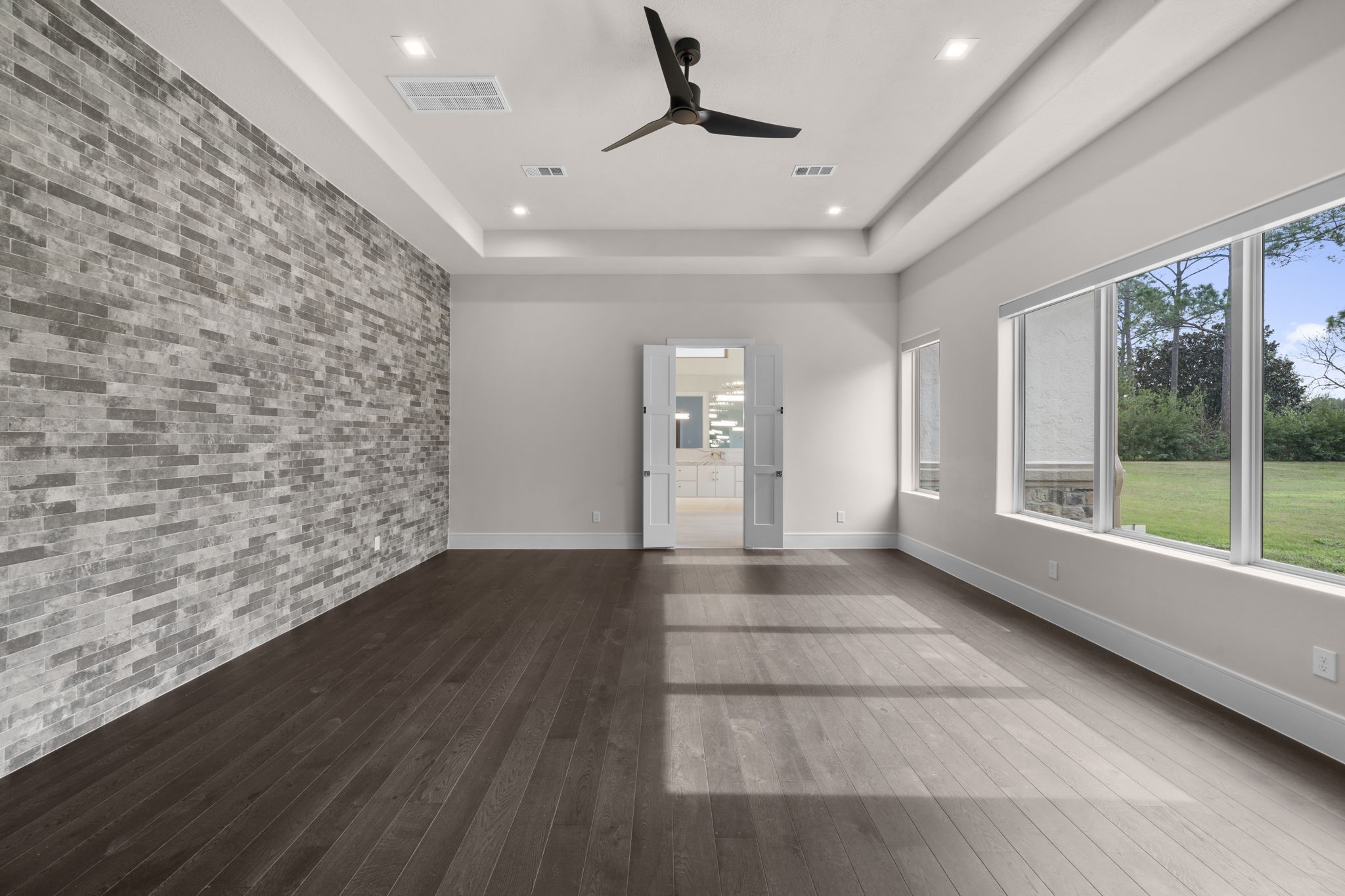 2102 Countryshire Lane Property Photo 18