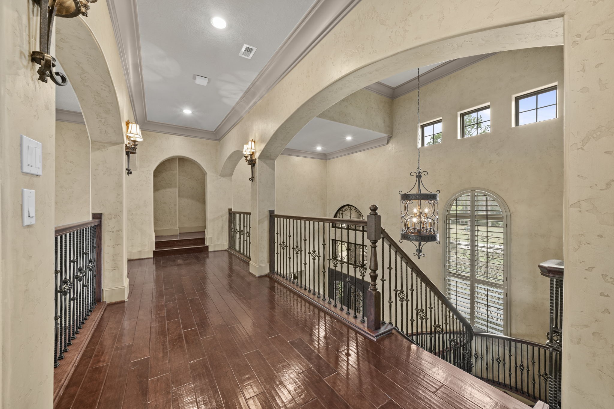 2102 Countryshire Lane Property Photo 25