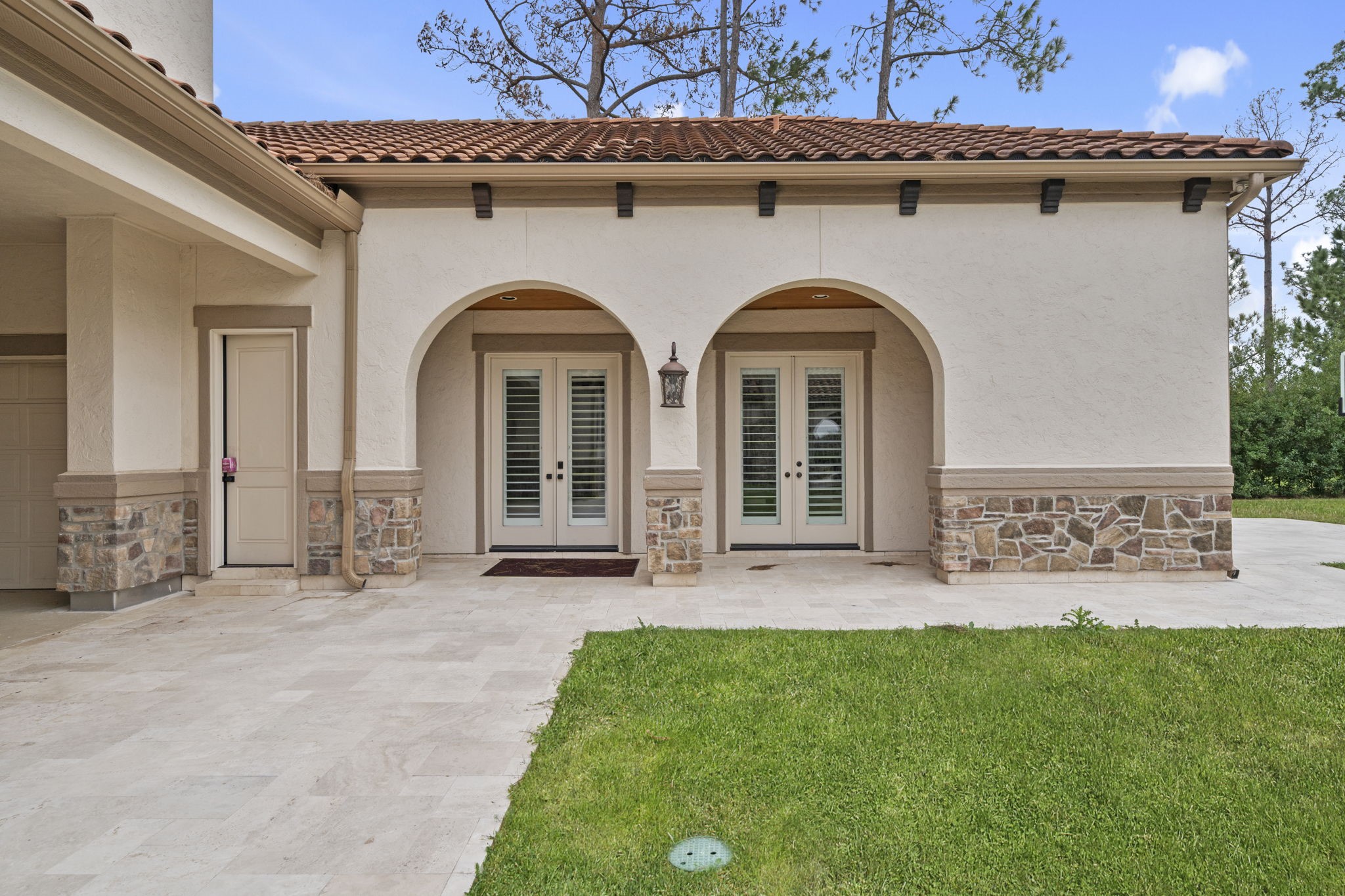 2102 Countryshire Lane Property Photo 40