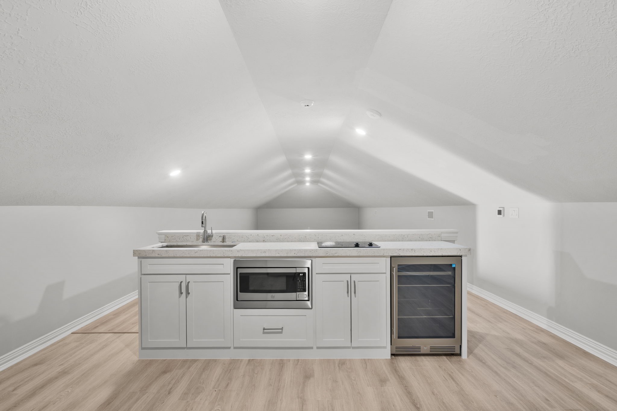 2102 Countryshire Lane Property Photo 44