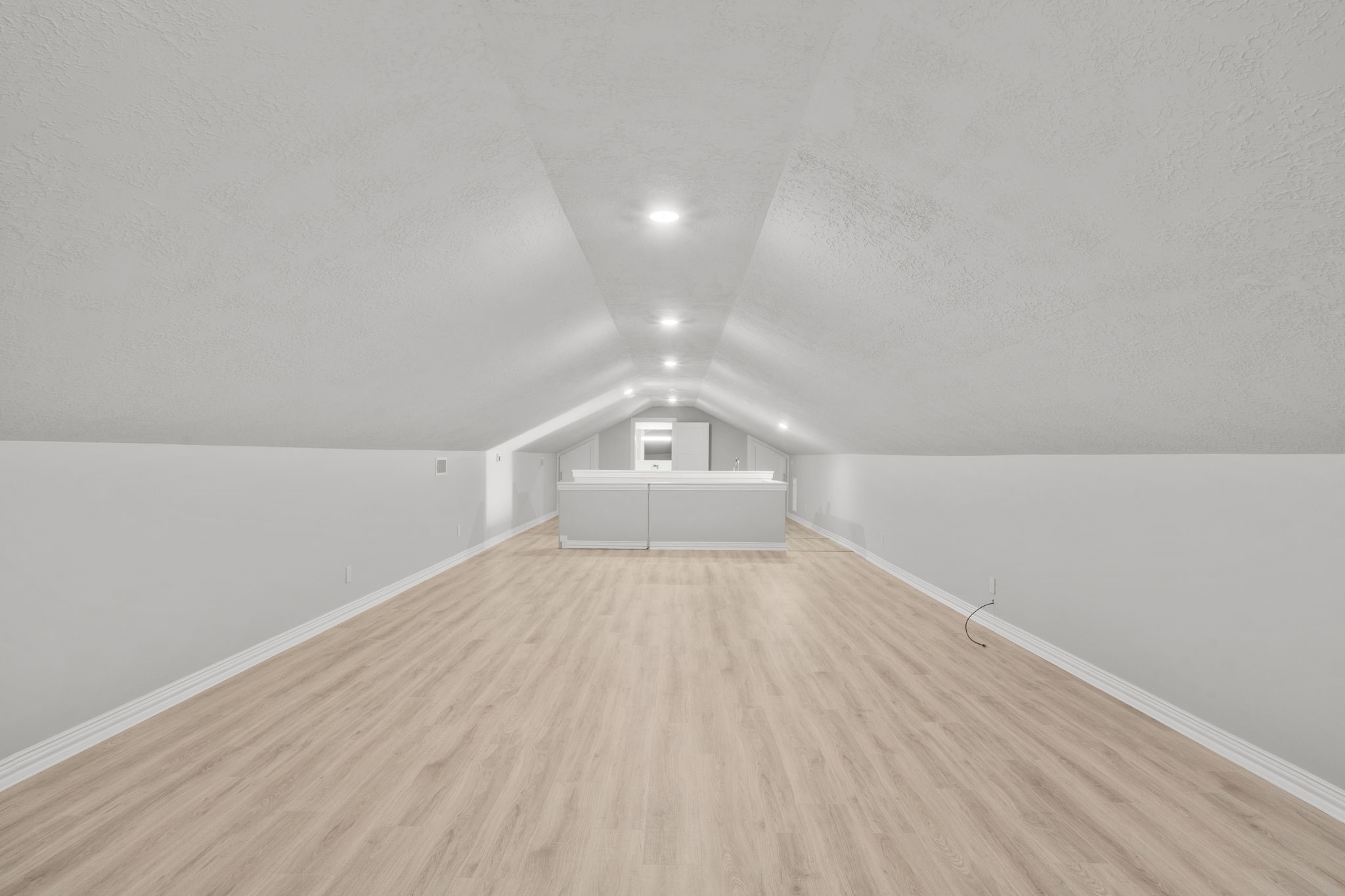 2102 Countryshire Lane Property Photo 46